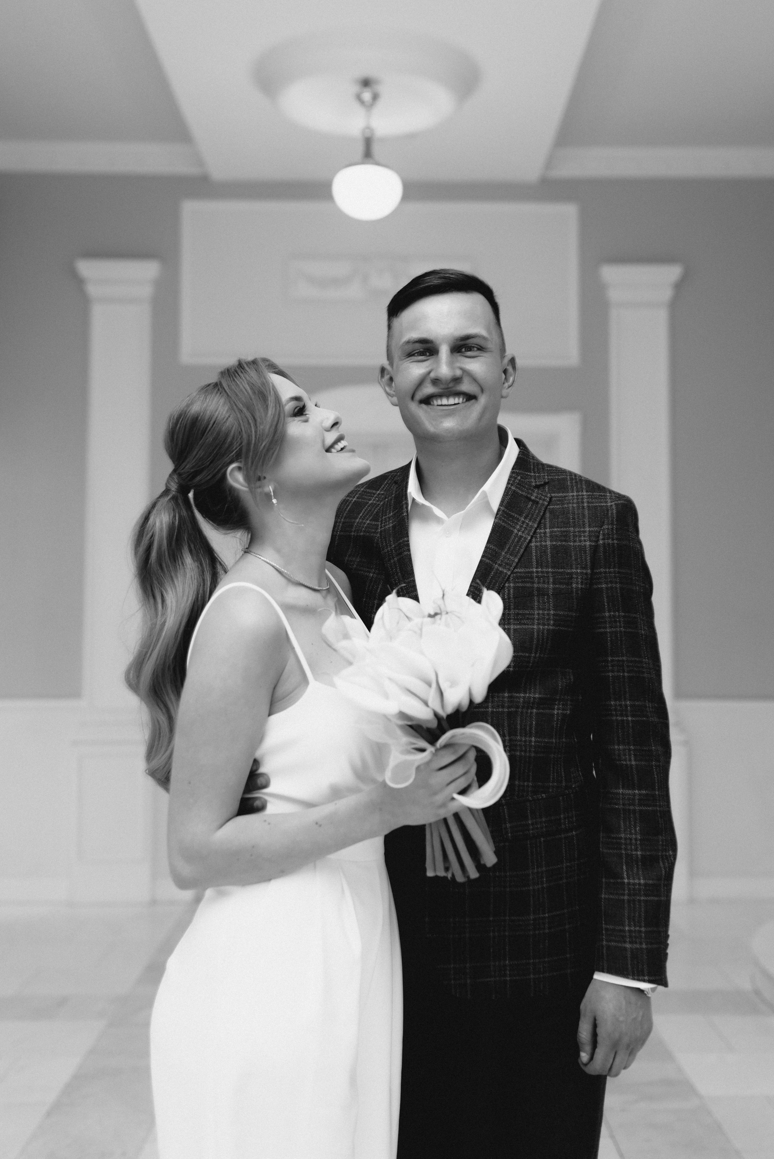 Черно-белый загс. Фотограф в Новороссийске Алина Барабохина