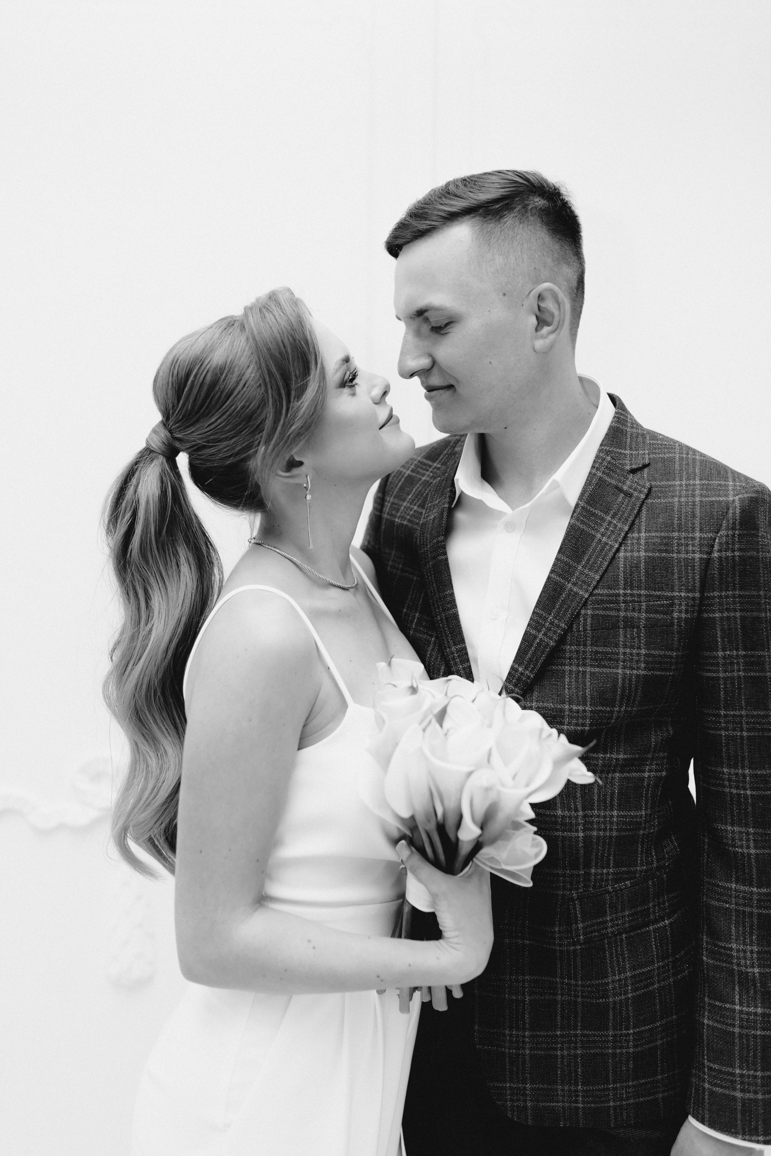 Черно-белый загс. Фотограф в Новороссийске Алина Барабохина