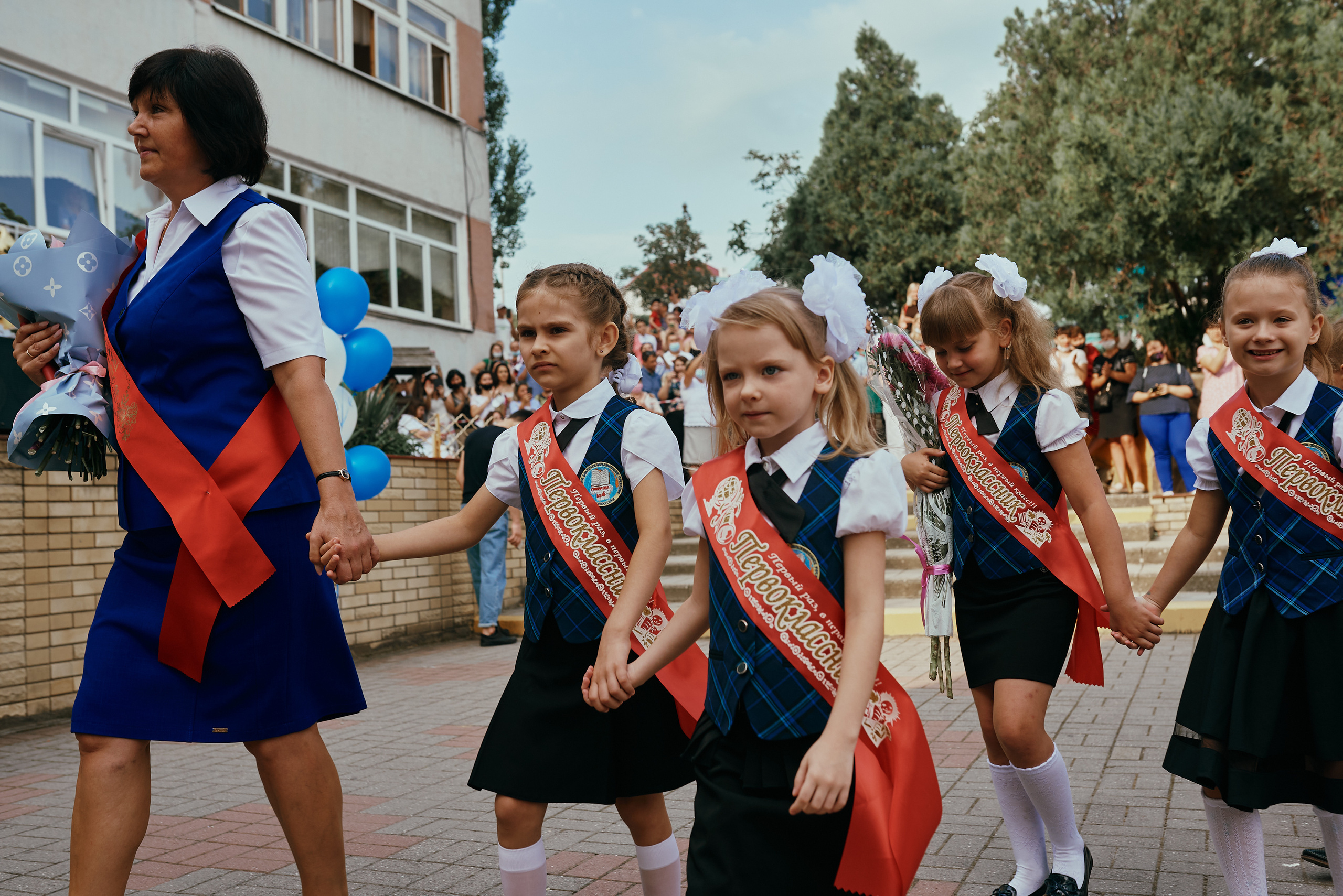 1 сентября первоклассницы. Фотограф в Новороссийске Алина Барабохина