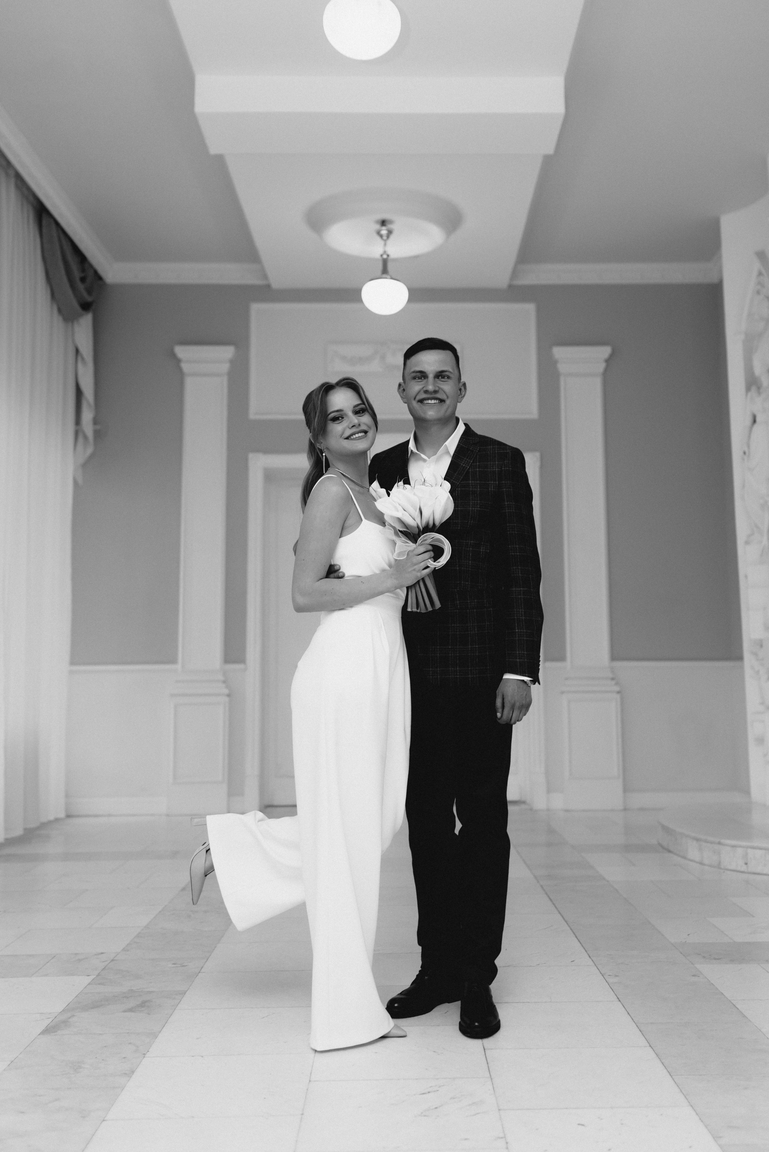 Черно-белый загс. Фотограф в Новороссийске Алина Барабохина