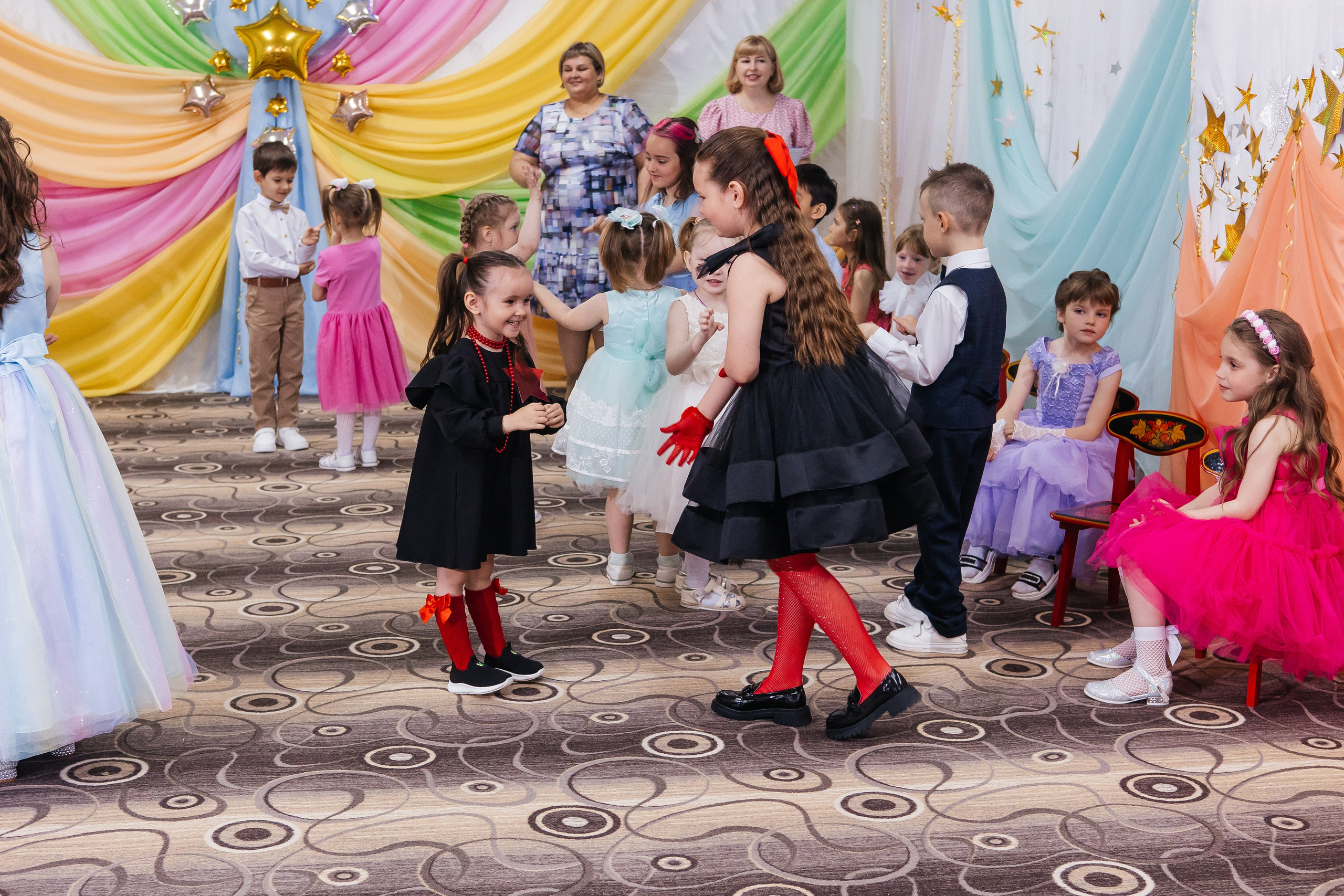 Д/с Сказка Выпускной. Свадебный, семейный фотограф. Выпускные альбомы в Коченёво / Новосибирск. Наталья Байкуш