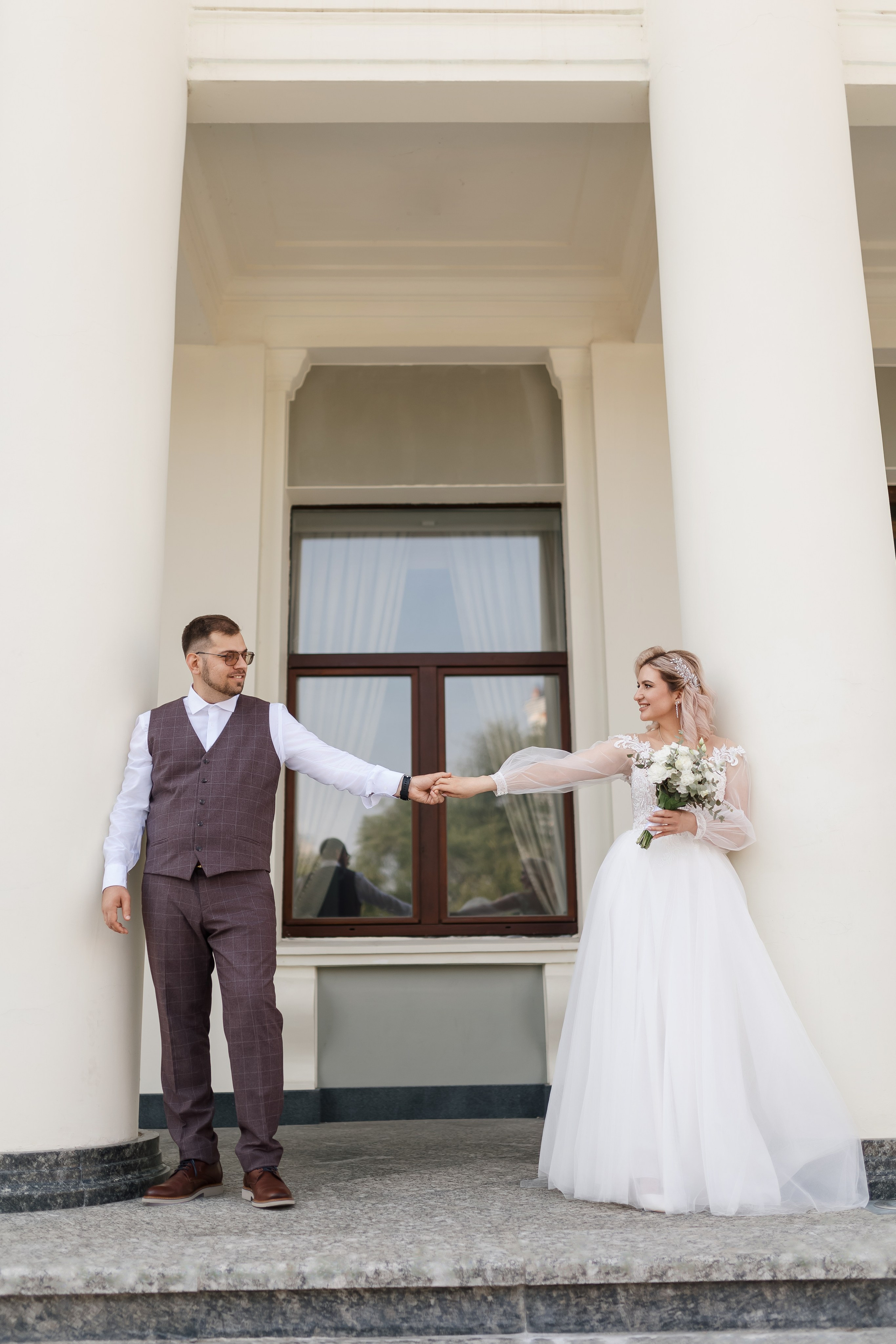 Максим и Юля. Дом офицеров. Свадебный фотограф в Хабаровске