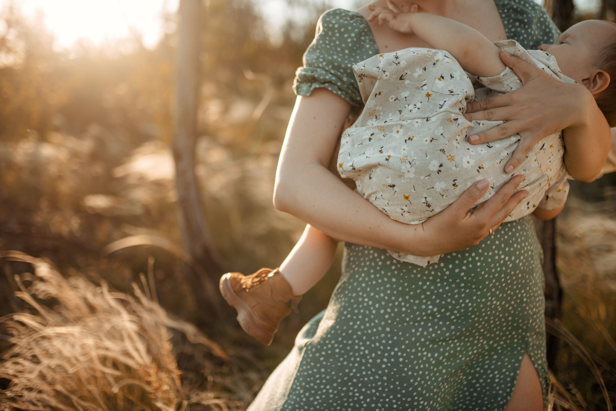 Трое в поле, не считая собаки. Семейный документальный фотограф в Волгограде Мариэта Додина