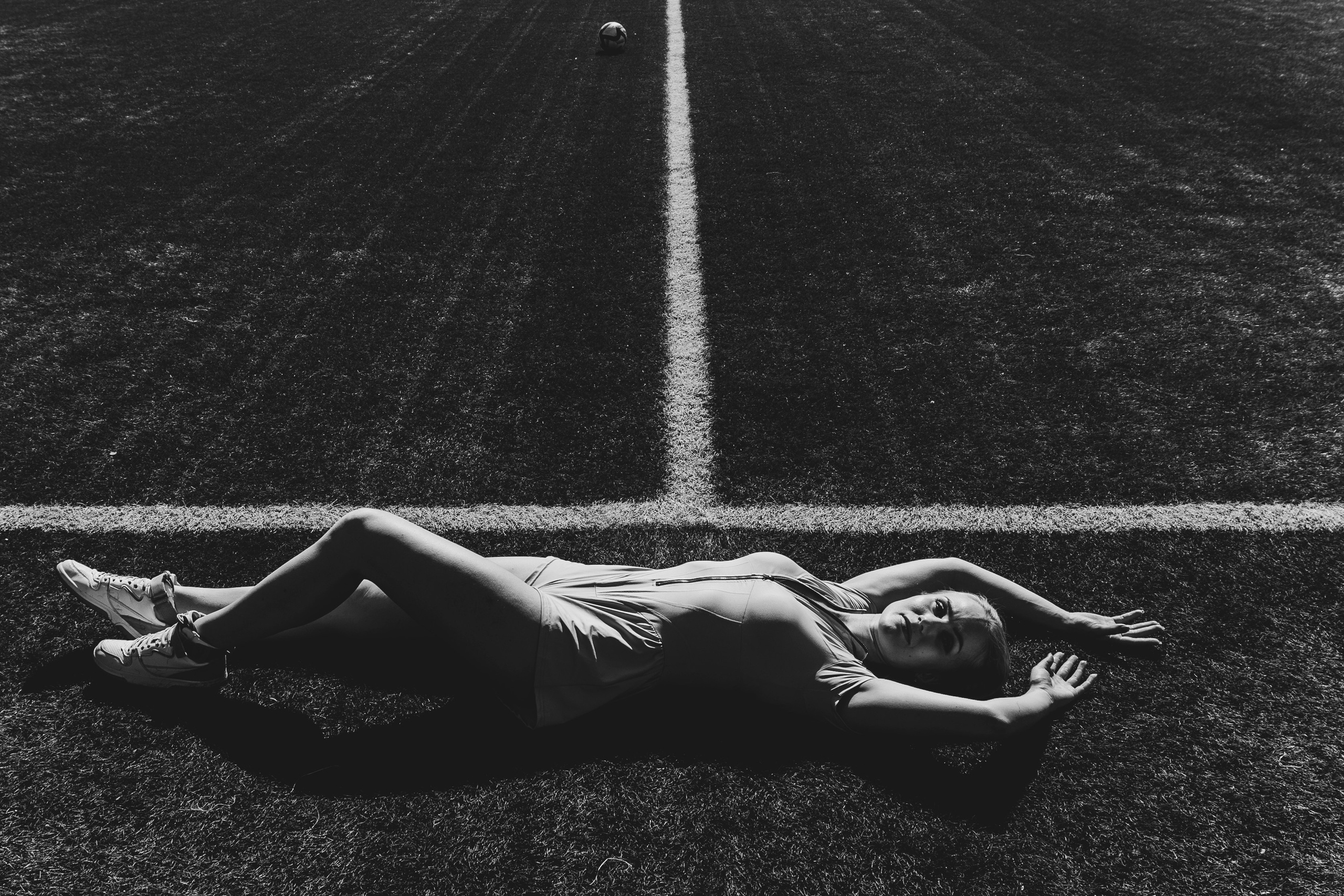 С мячом. Photomantis