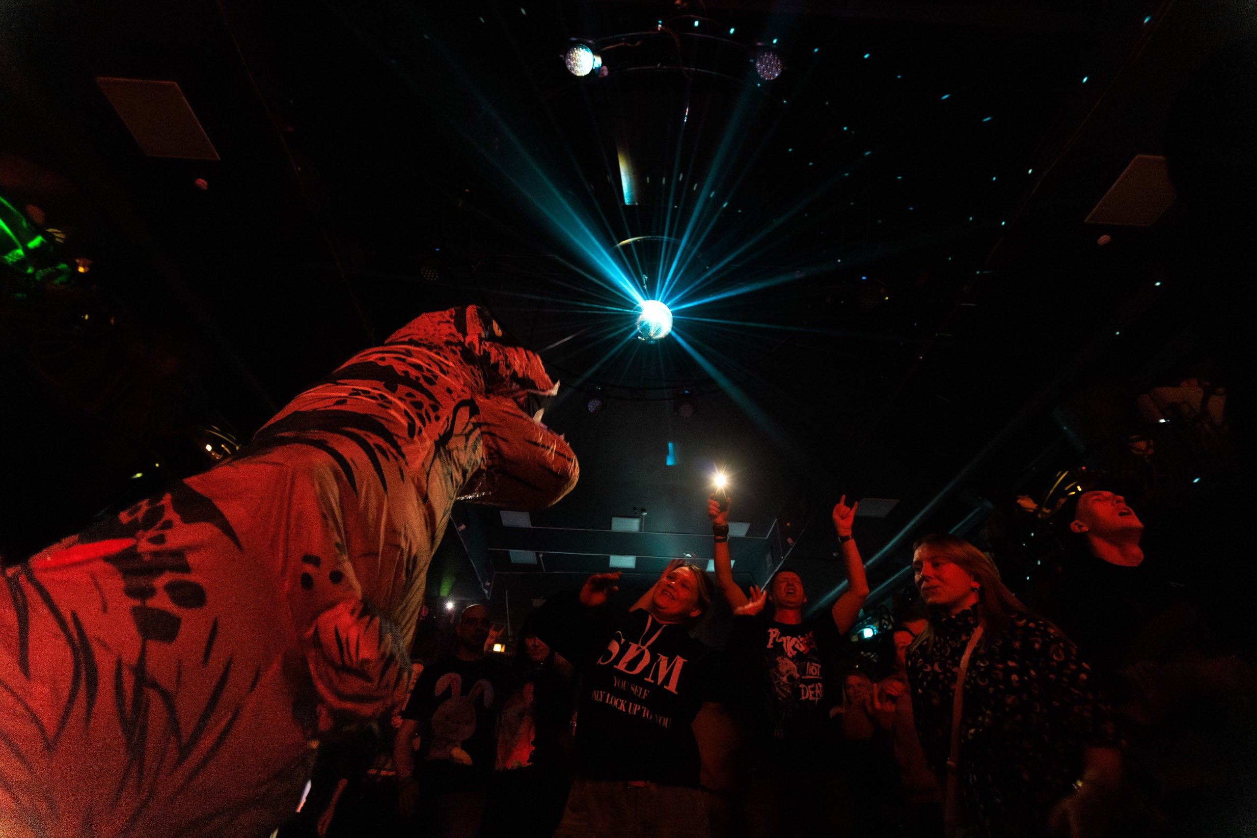 Олдскулы. Репортажный фотограф Екатеринбург | Яркий, качественный репортаж | Концерты, клубы, репортаж, праздники, корпоративы