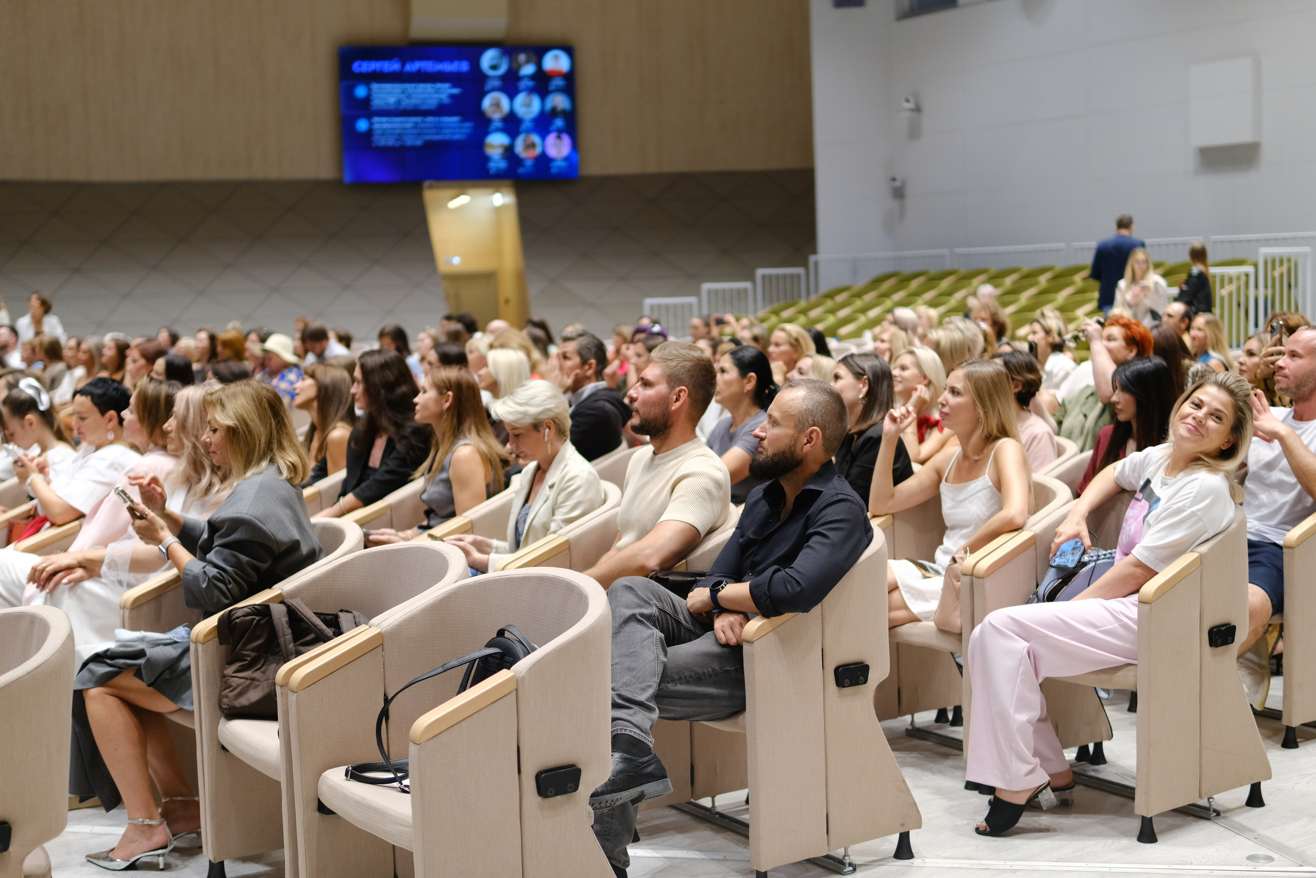 BRUSNIKA_Birthday. Индивидуальная фотосъёмка в Москве. Фотограф Василиса Тарасова