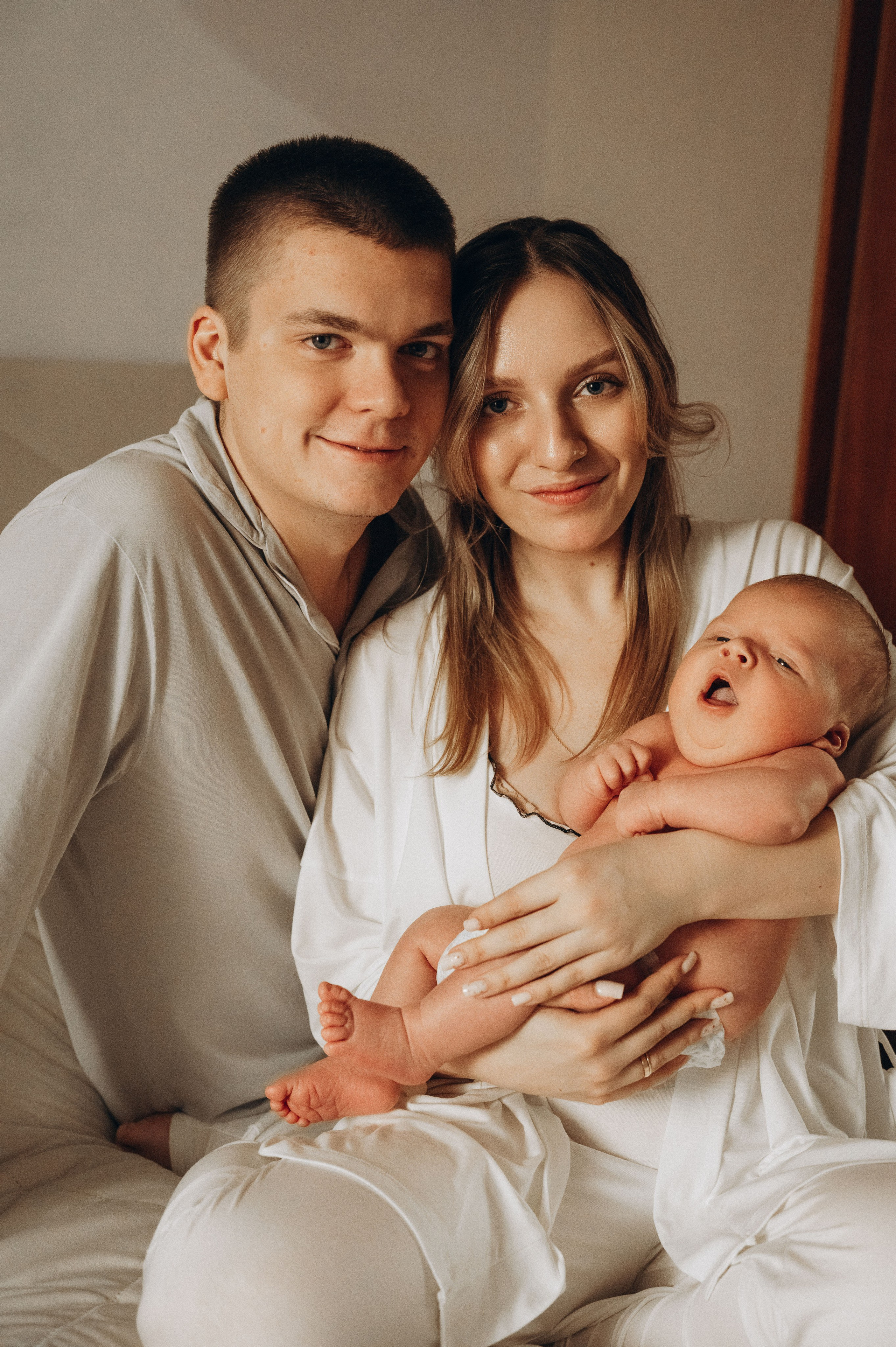 Иван, Ксения и Лев. Фотограф беременности и семьи, домашние съемки, Ньюборн