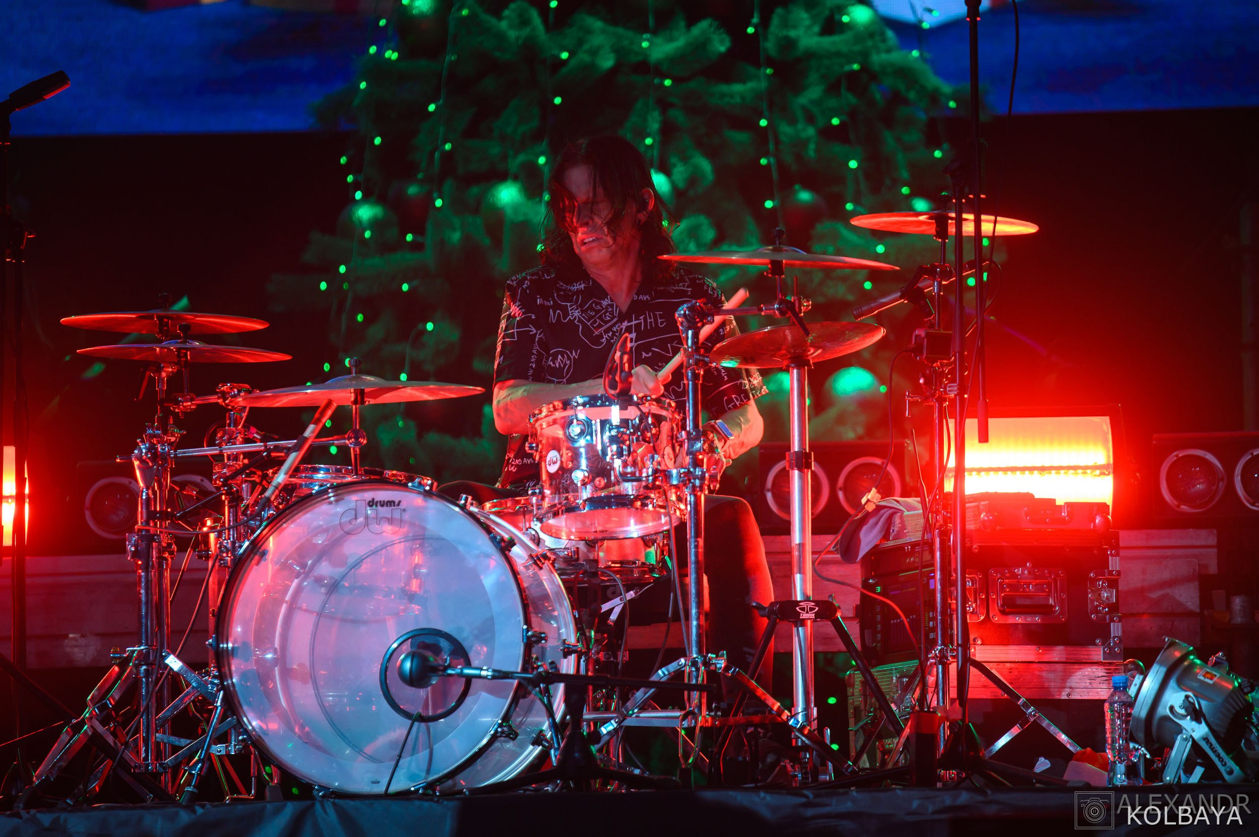 Фоторепортаж с Метал-Елки 2026. Концертный и театральный репортажный фотограф в Москве Александр Колбая