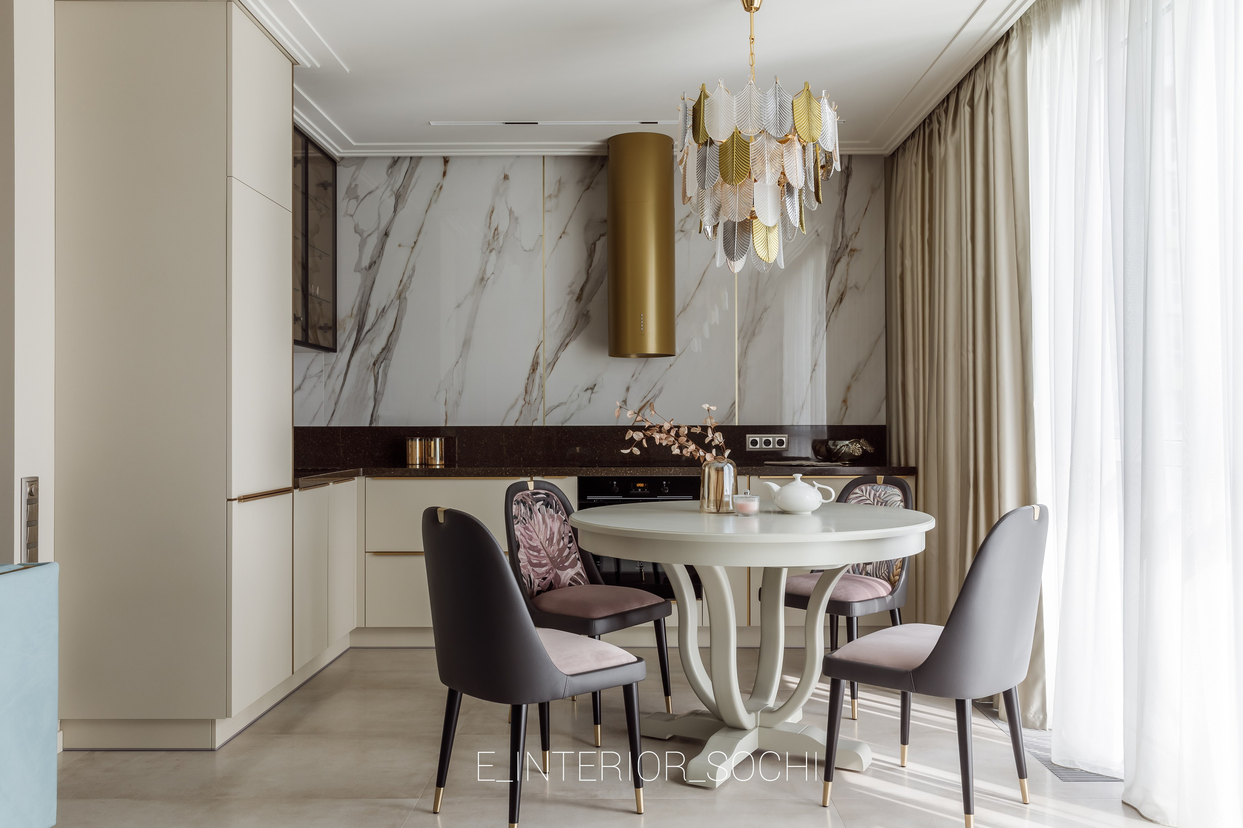 TROPICAL BREEZE. Дизайн интерьера Евгения Тисленко