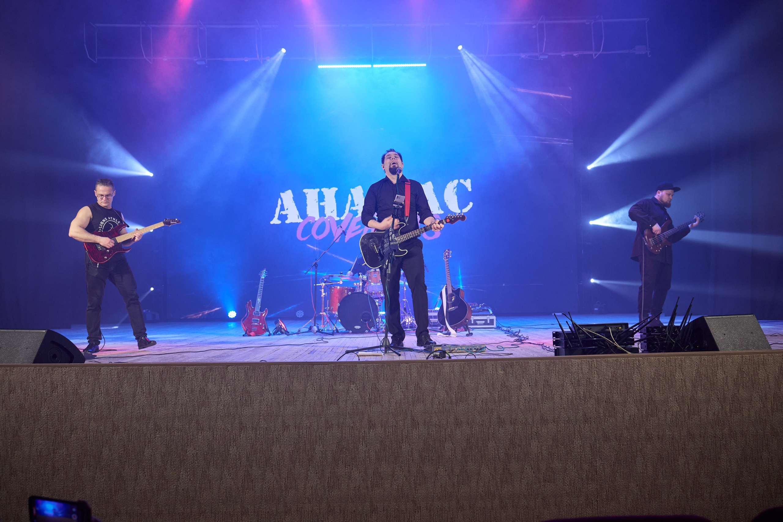 Гр. Ананас концерт 20.02.26. Фотограф видеооператор Пермский край, Пермь, Оса Руслан Саматов