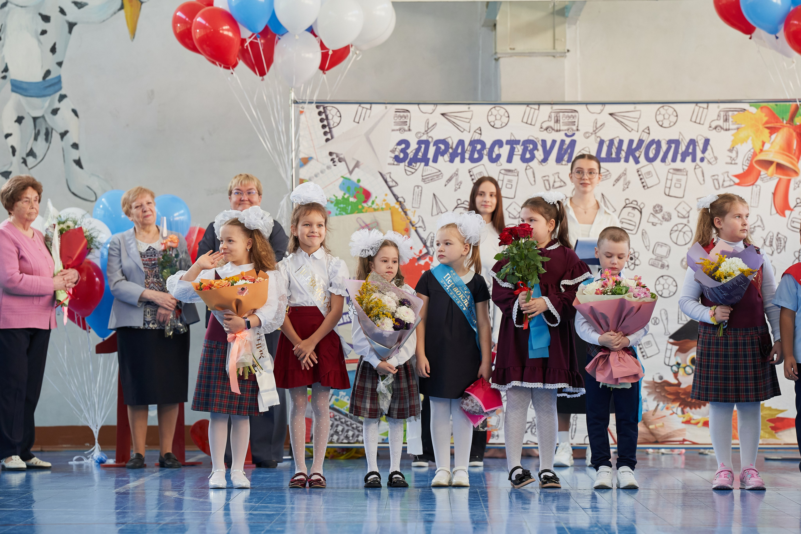 Школьная линейка 1 сентября. Выпускные альбомы в Екатеринбурге, от Анастасии Саловой