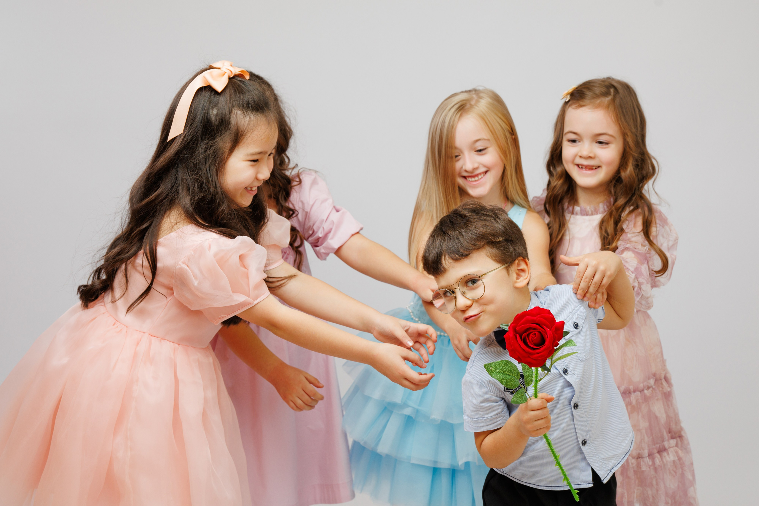 ПОРТРЕТЫ. Выпускные альбомы в Москве FOTOVMESTE