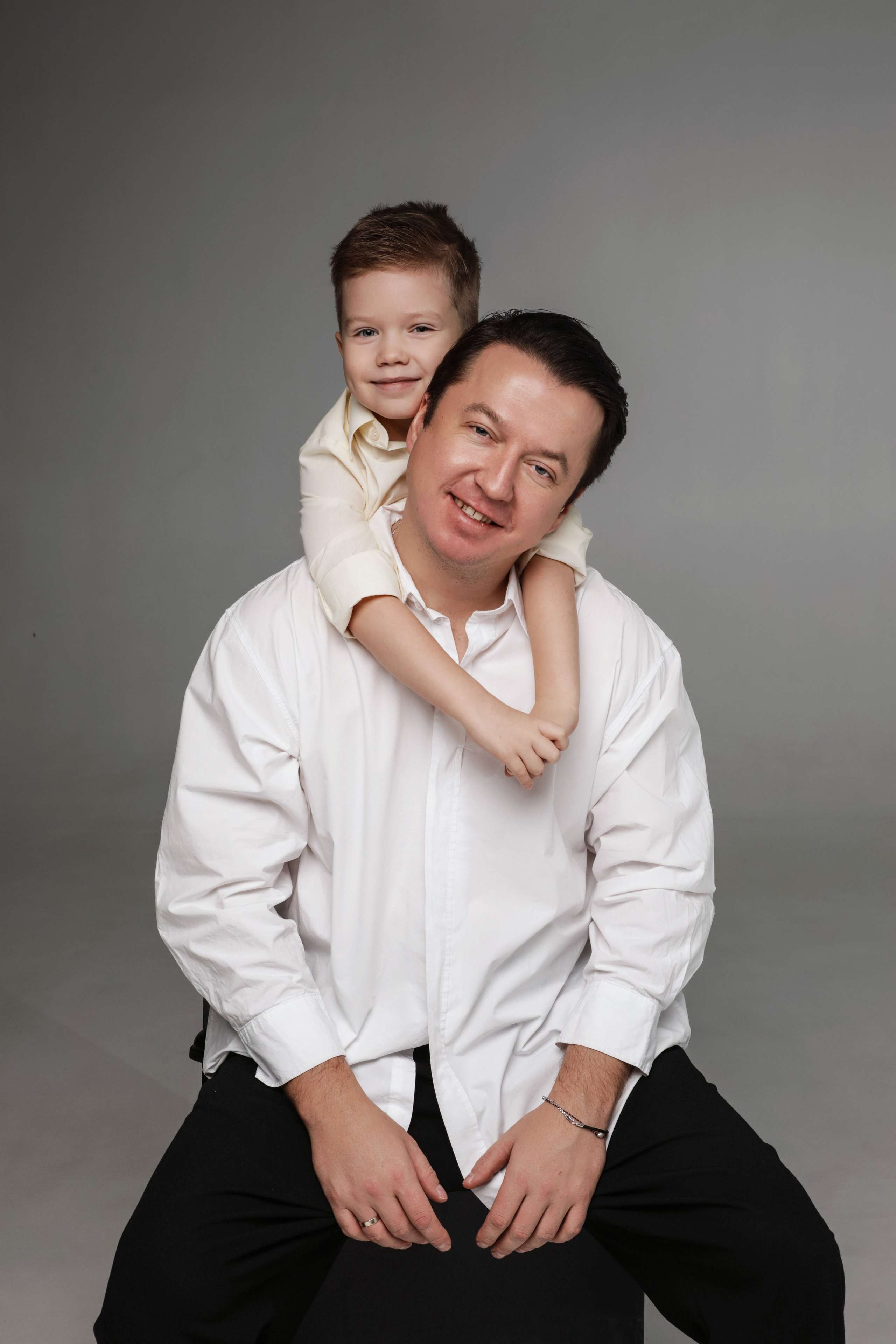 Кирилл, Настя, Рома+1. Главная