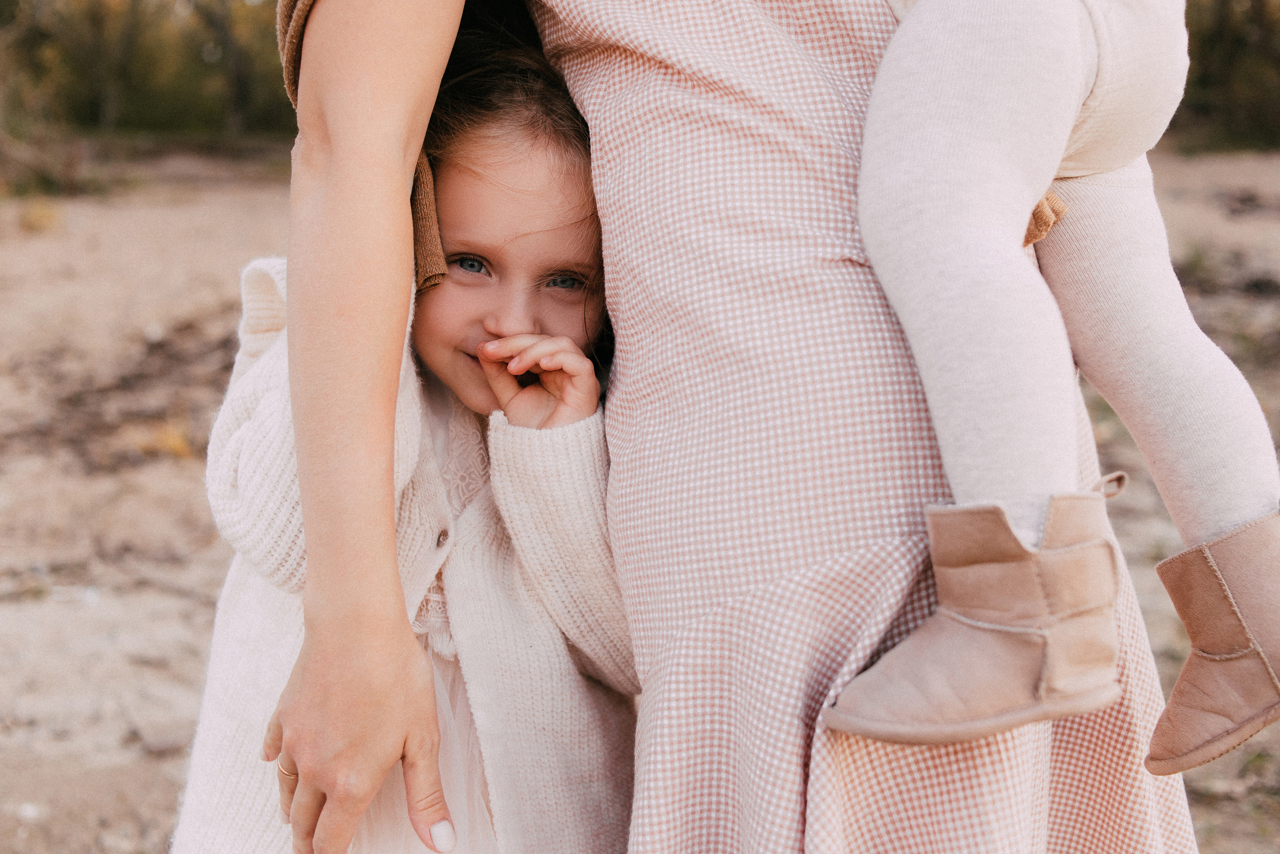 Таня Стас Поля Мира. Фотограф Яна Каменькова l Омск