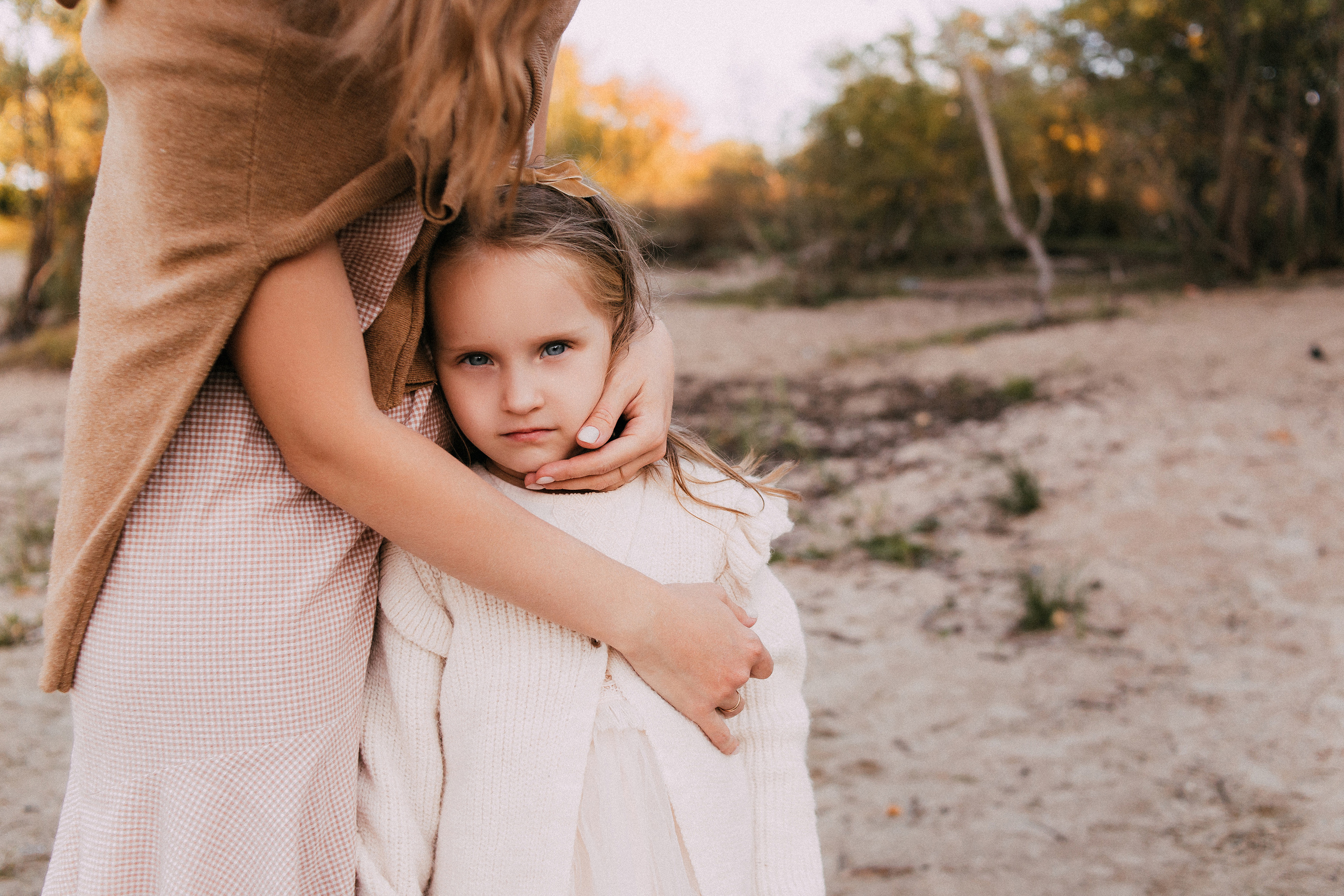 Таня Стас Поля Мира. Фотограф Яна Каменькова l Омск