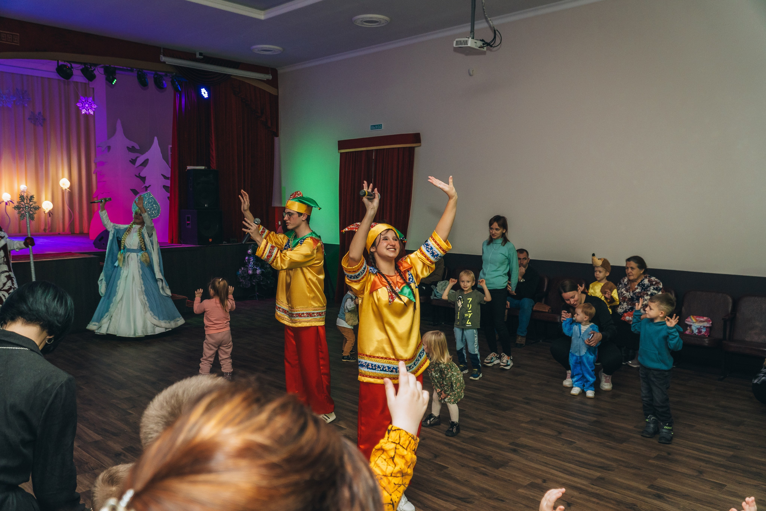 «Сказка о Новом годе и богатыре настоящем». Новотитаровский Дом культуры