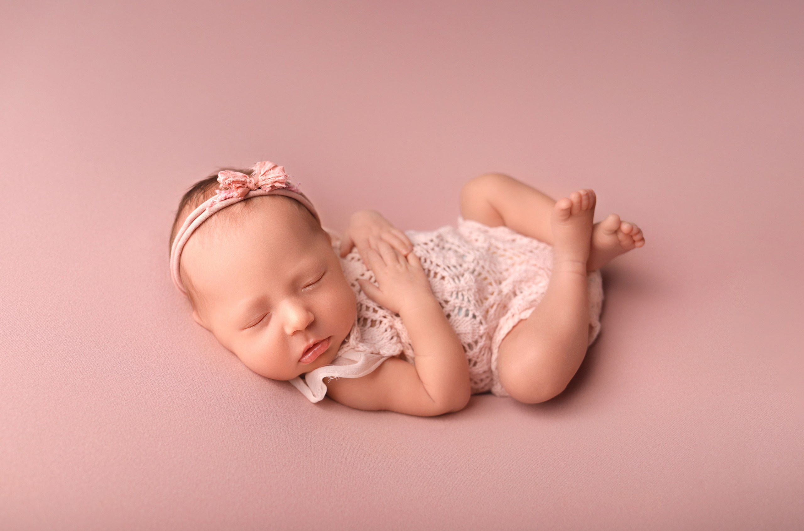 Девочки. Фотограф новорождённых Волгоград Волжский Дарья Рыскаль