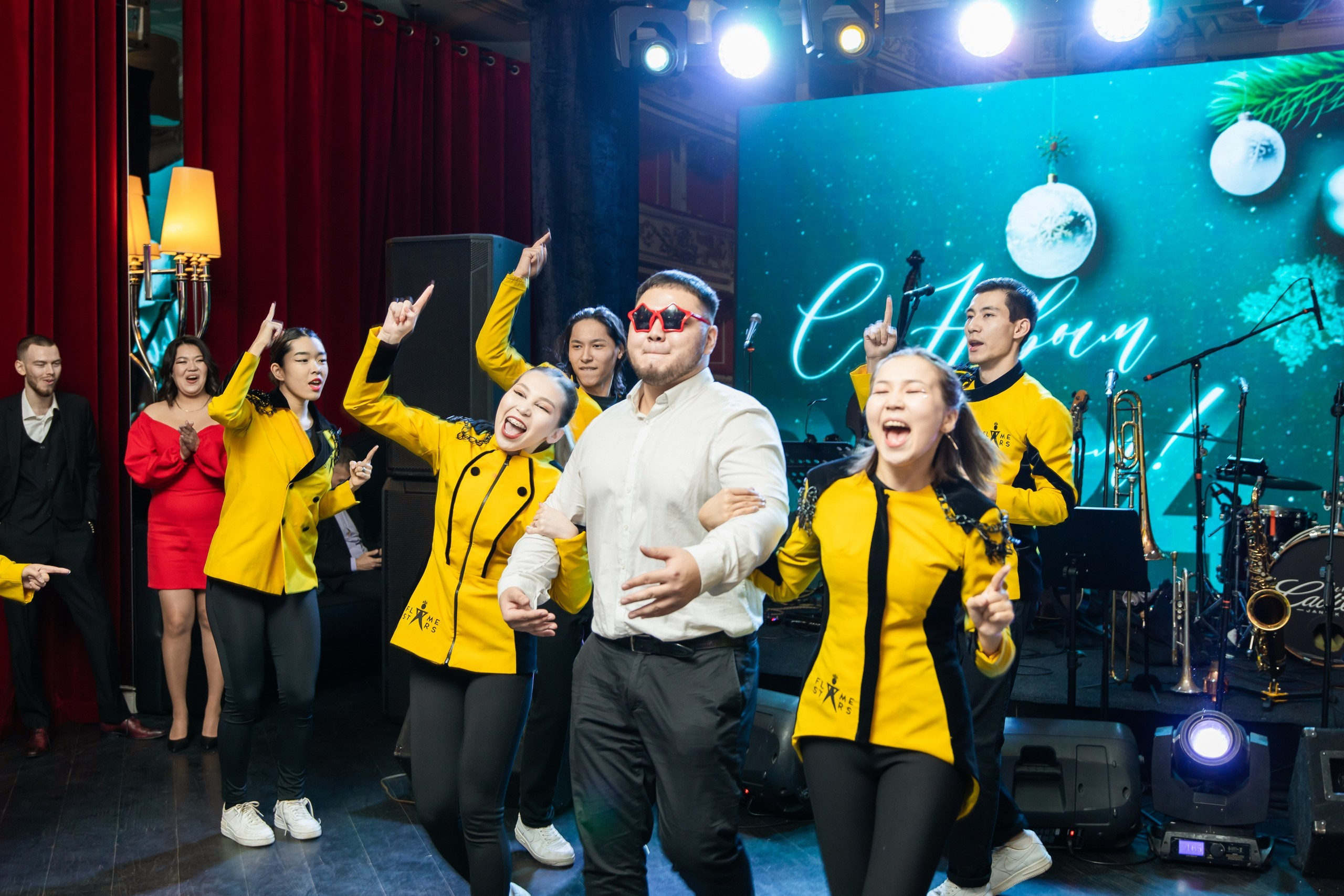 Корпоратив. Свадебный и студийный фотограф в Алматы Ильяс Кырбаев