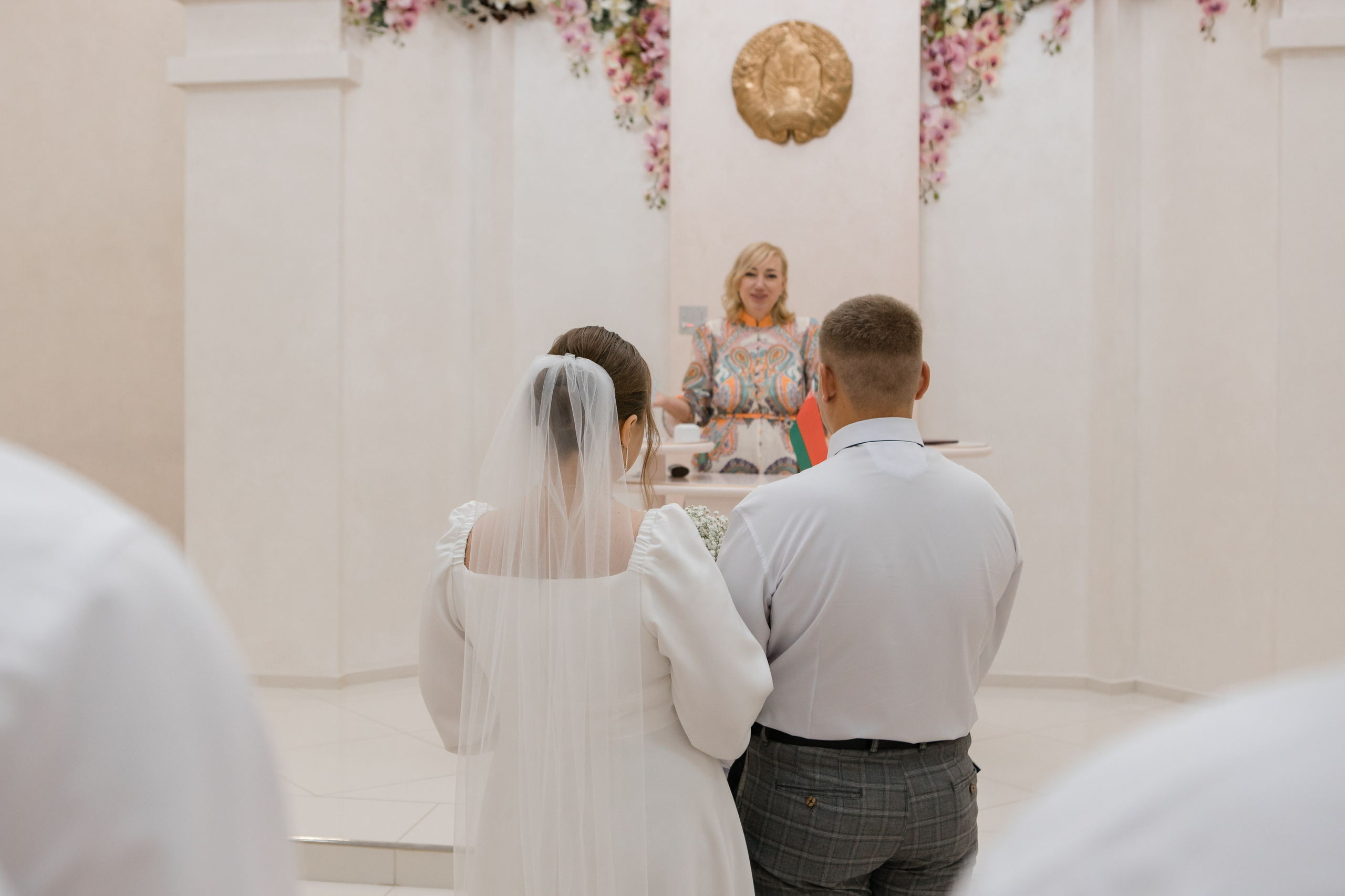 Отдел ЗАГС Администрации Московского района. Видеосъемка и фотосъемка свадеб. Фотограф и оператор на свадьбу. Видеосъемка подкастов, собственная видео-фотостудии. Предметная фотосъемка