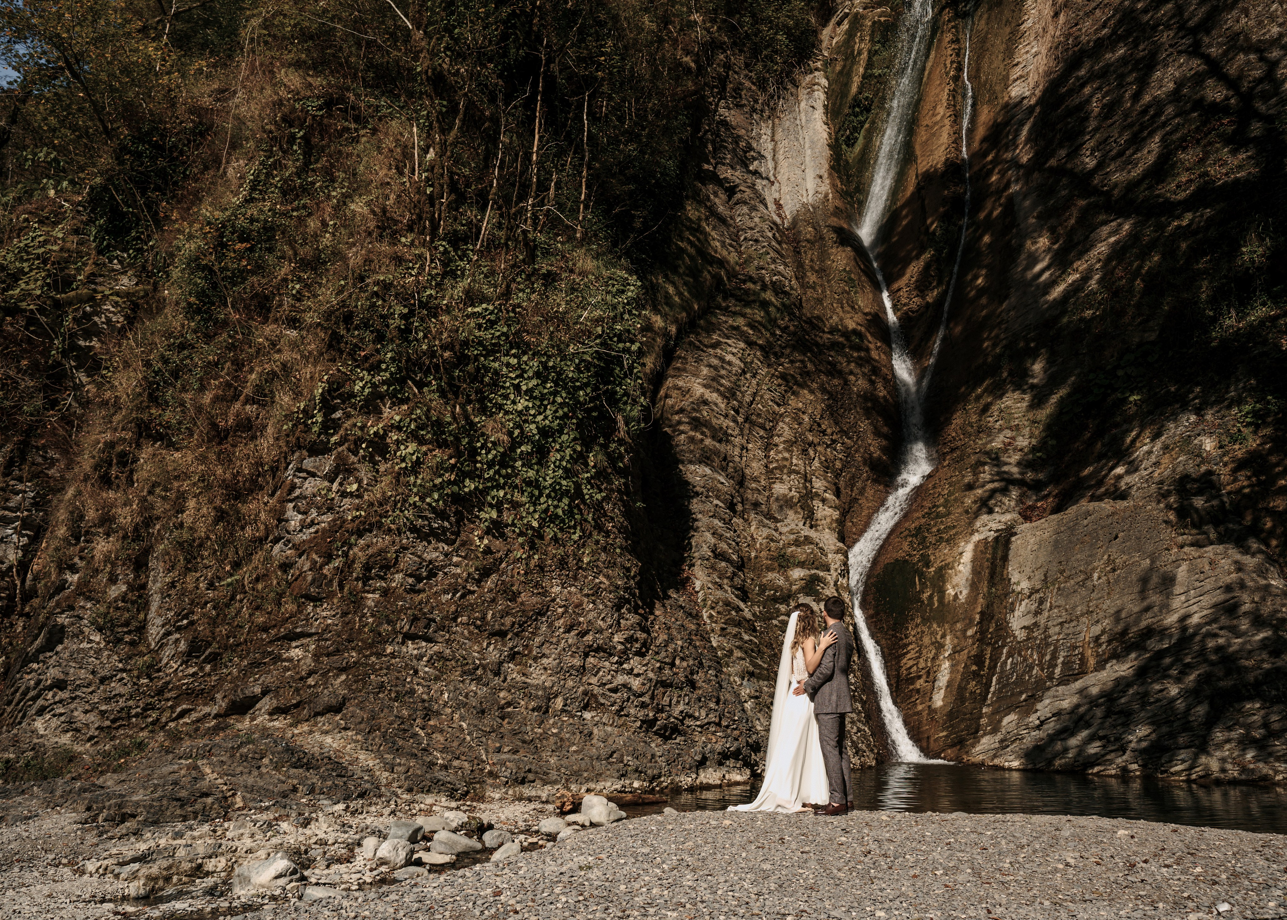 Место для фотосессии в Сочи, Адлере. Красивые свадебные фотосессии. Алина Бернд — свадебный и индивидуальный фотограф в Сочи и Адлере