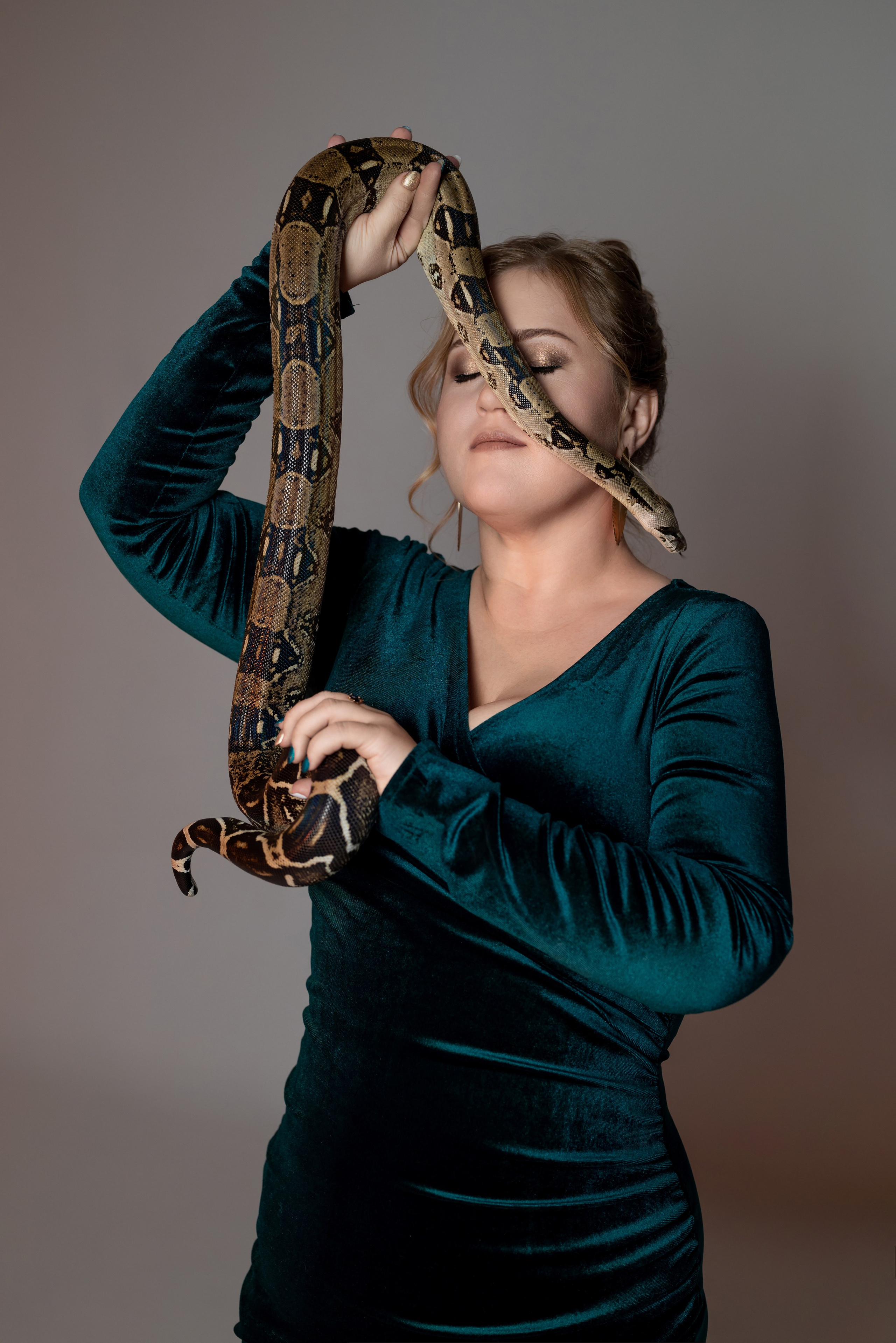 Фотопроект со змеёй 2025 г. Фотограф в городе Салават