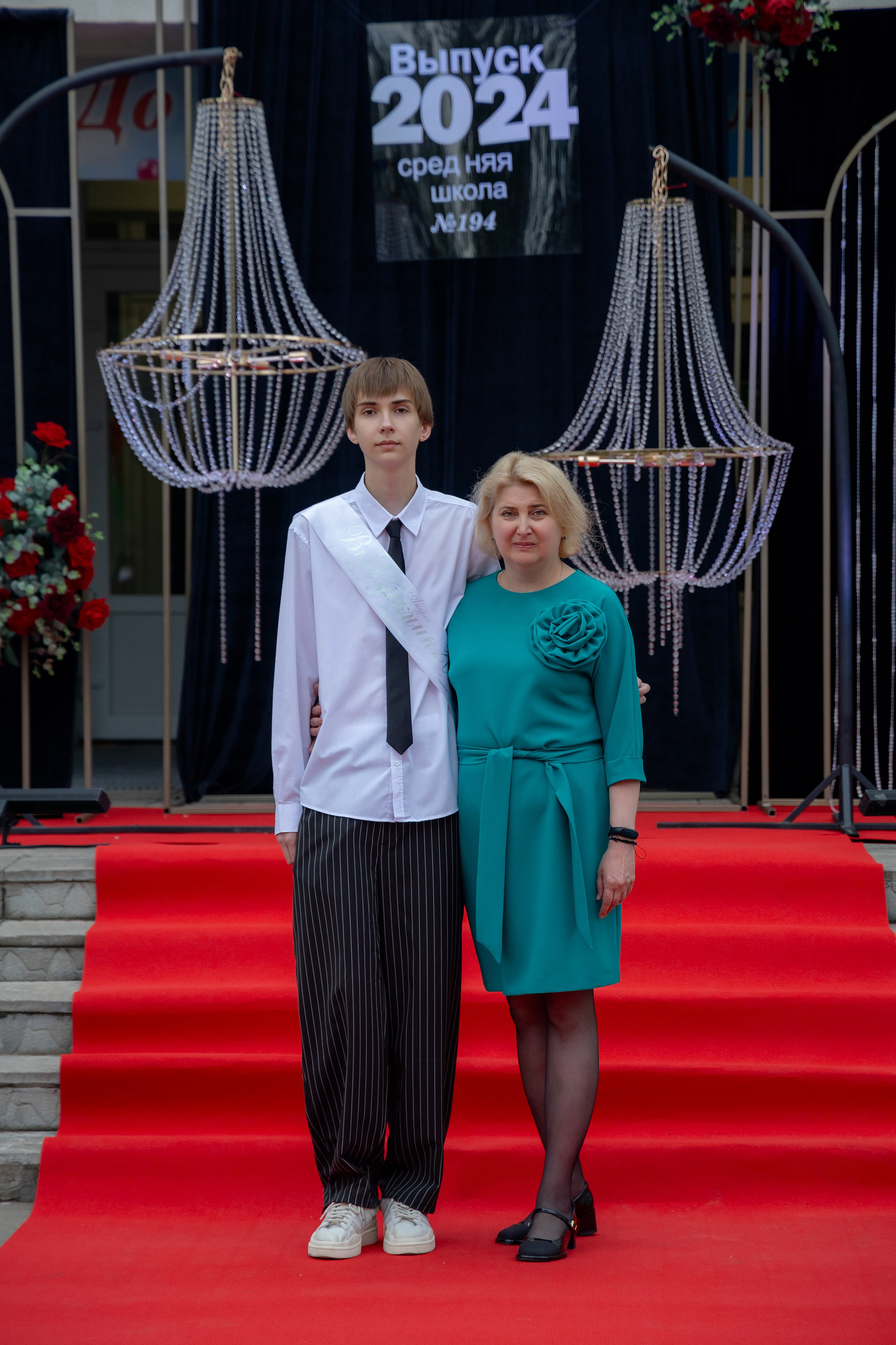 Школьный выпускной 2024 год в Соколе (Минск). Свадебный фотограф в Минске/Беларуси Сергей Спиридонов