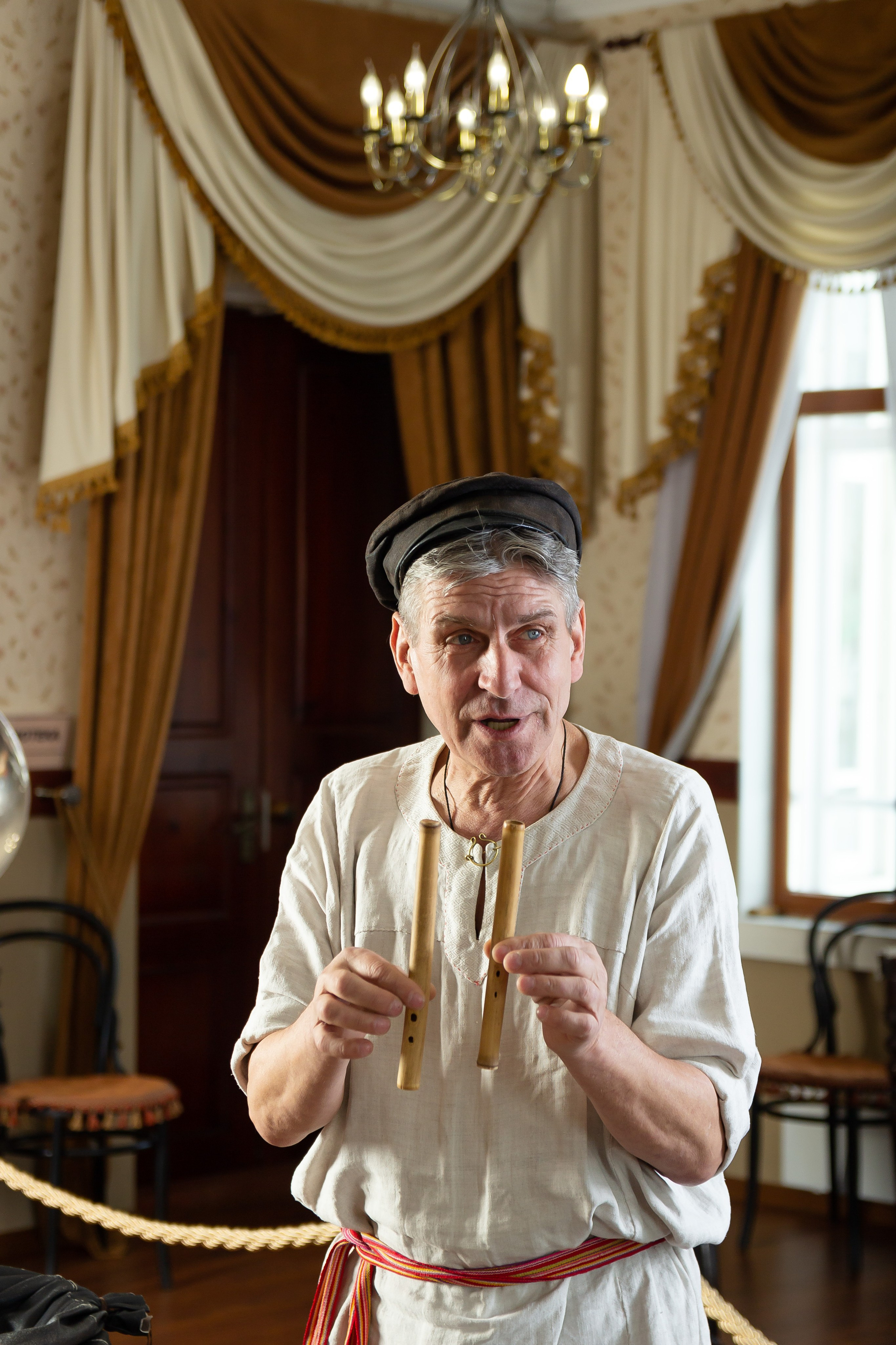 Музей забытой музыки. Александр Стряпунин — предметный фотограф в Улан-Удэ