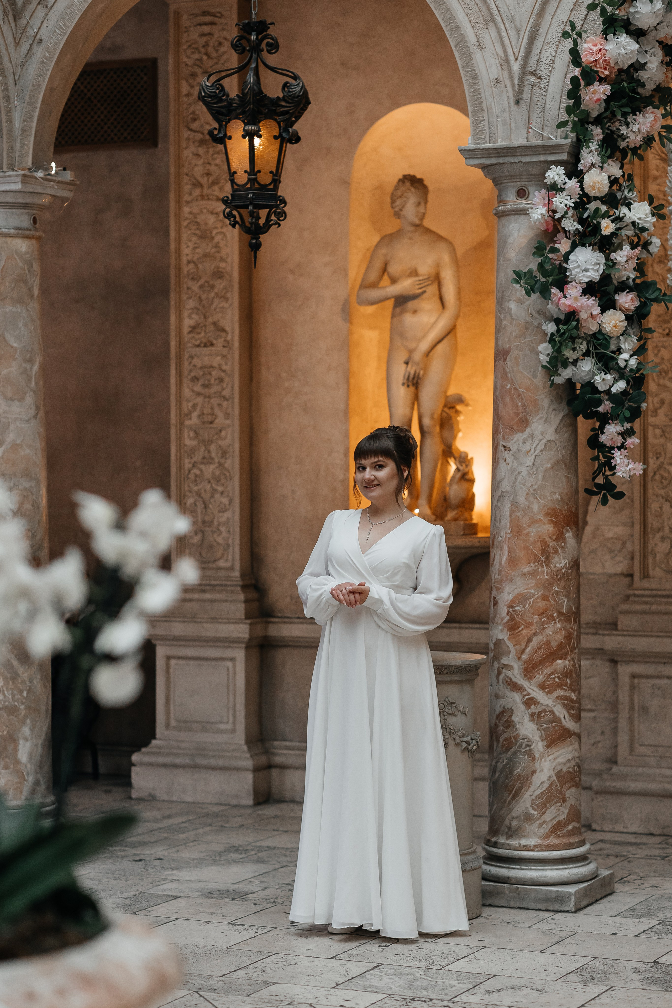 Свадебная фотосессия в ресторане Турандот. Свадебный фотограф в Москве Дарья Олендарёва