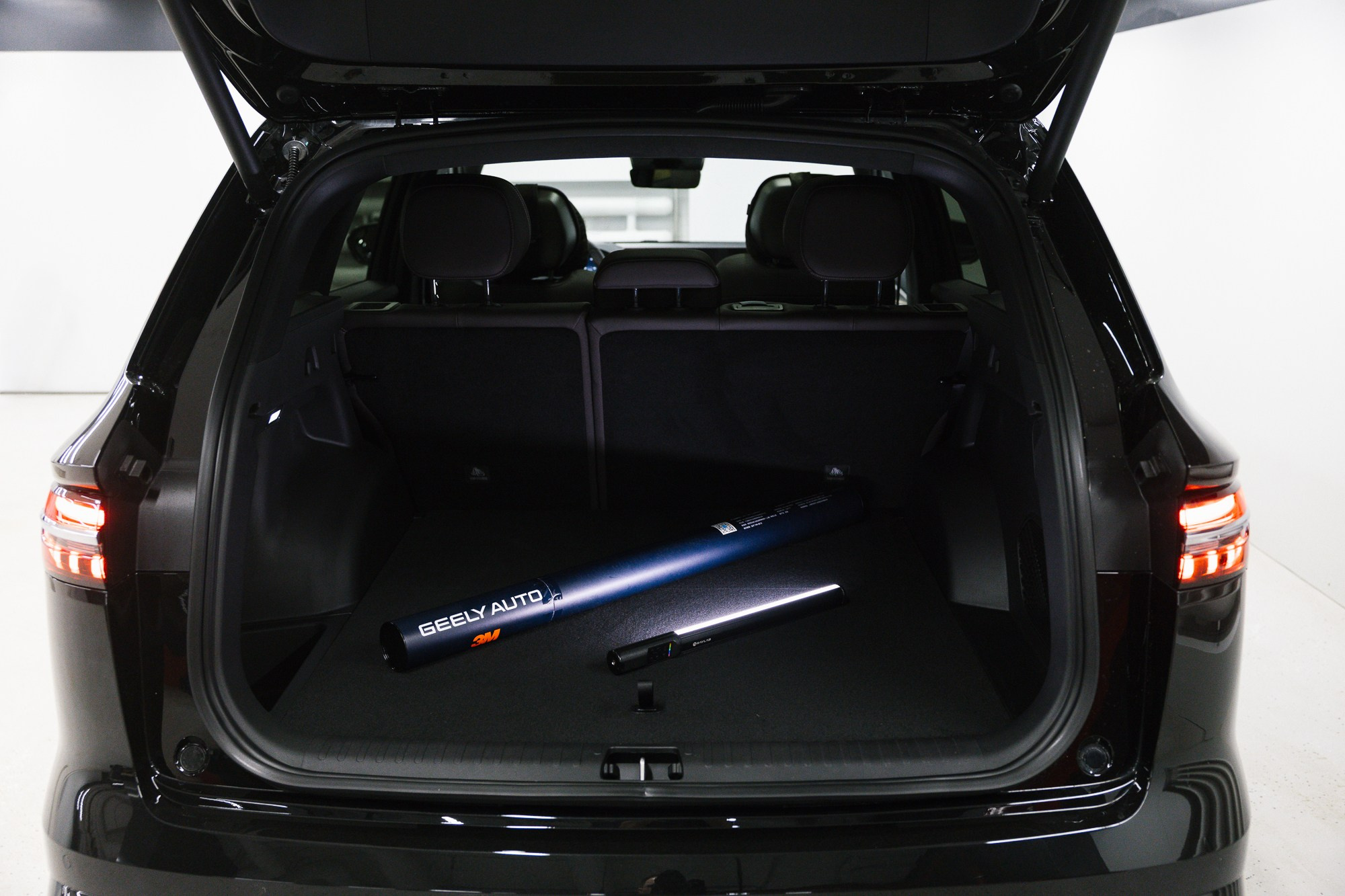 Geely Monjaro 2.0 4WD AT (238 л. с.). Автосалон «Х-Авто»