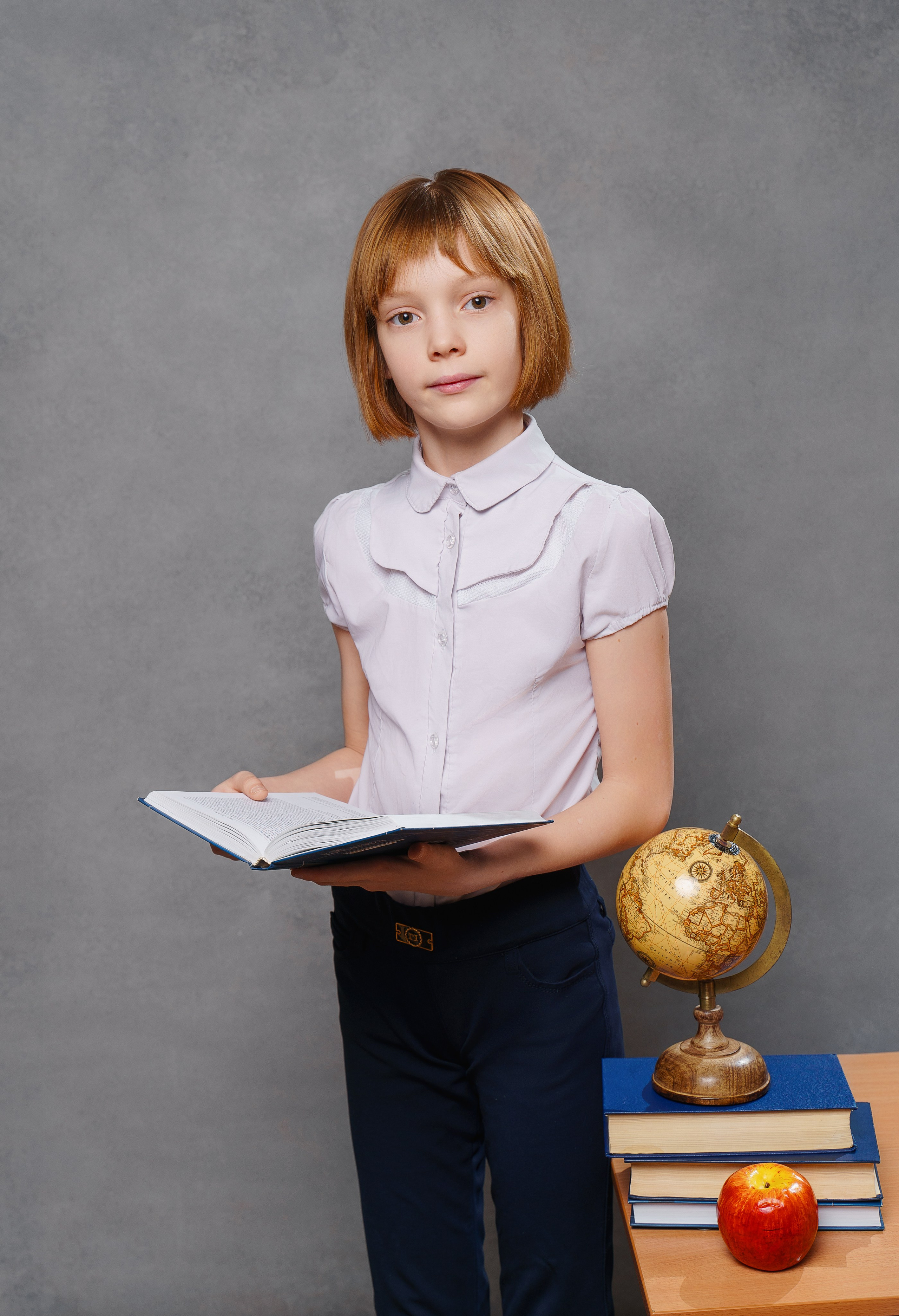 Дизайн «Алфавит». Стильные выпускные альбомы и индивидуальные фотосессии в Таганроге