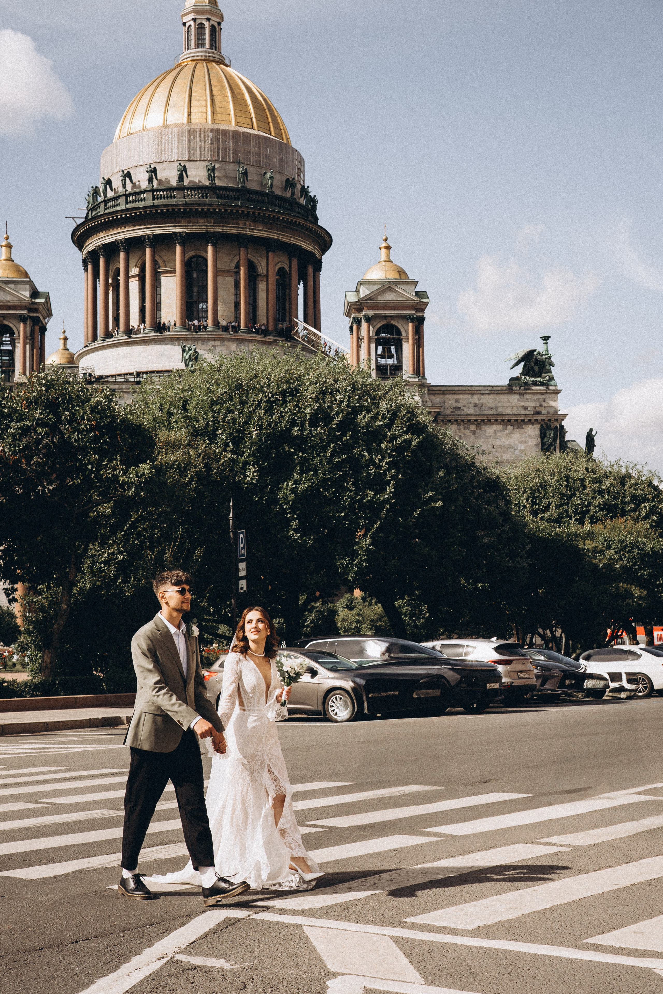 СВАДЕБНАЯ ПРОГУЛКА ВОЗЕ ИСАИКЕВСКОГО СОБОРА АСТОРИИ И ЗАКОНОДАЛЕТНОГО СОБРАНИЯ. Профессиональный фотограф, Санкт-Петербург — Виктория Богомолова