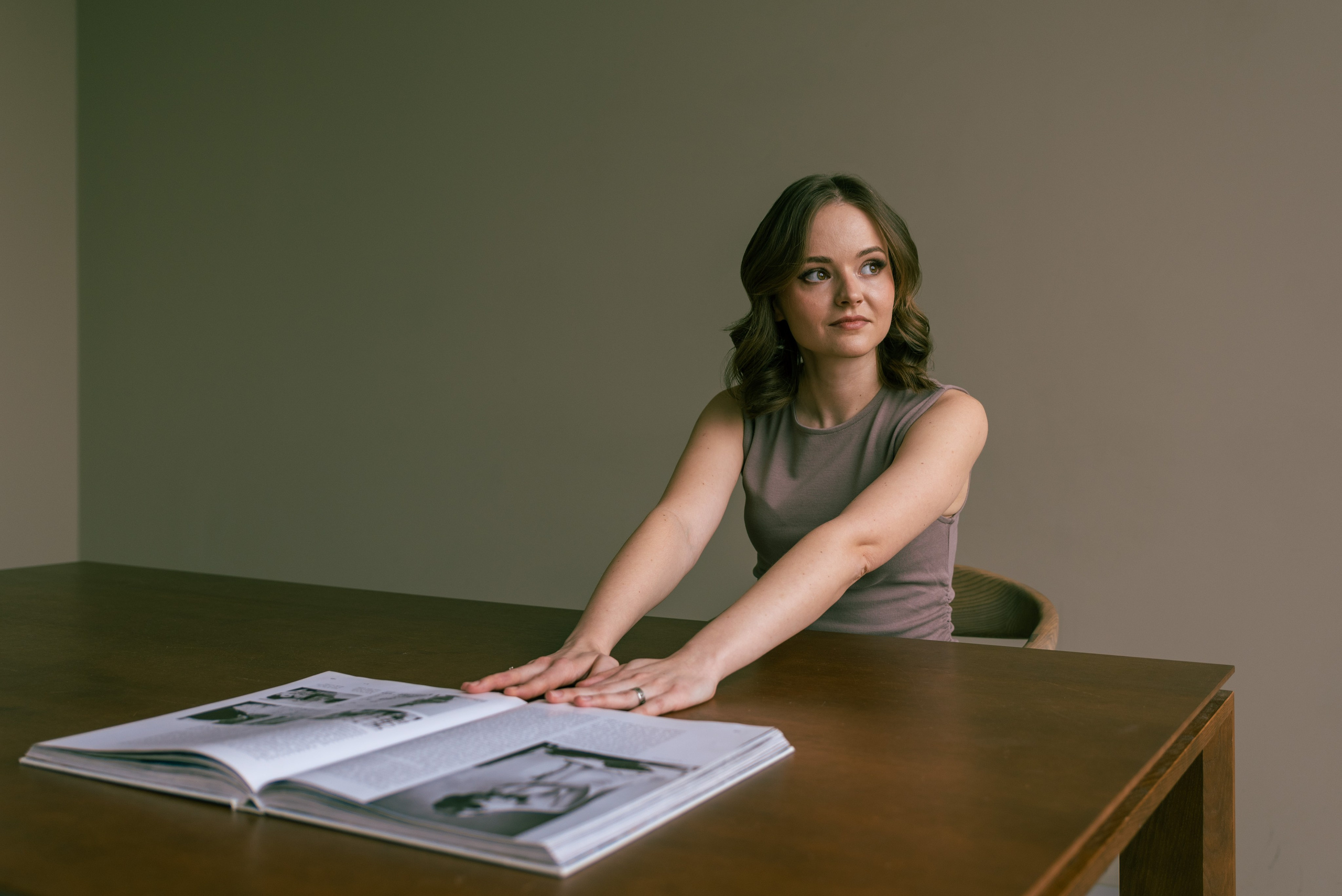 Алина, студия, естественный свет. Фотограф в Санкт-Петербурге Виктор Кудряшов