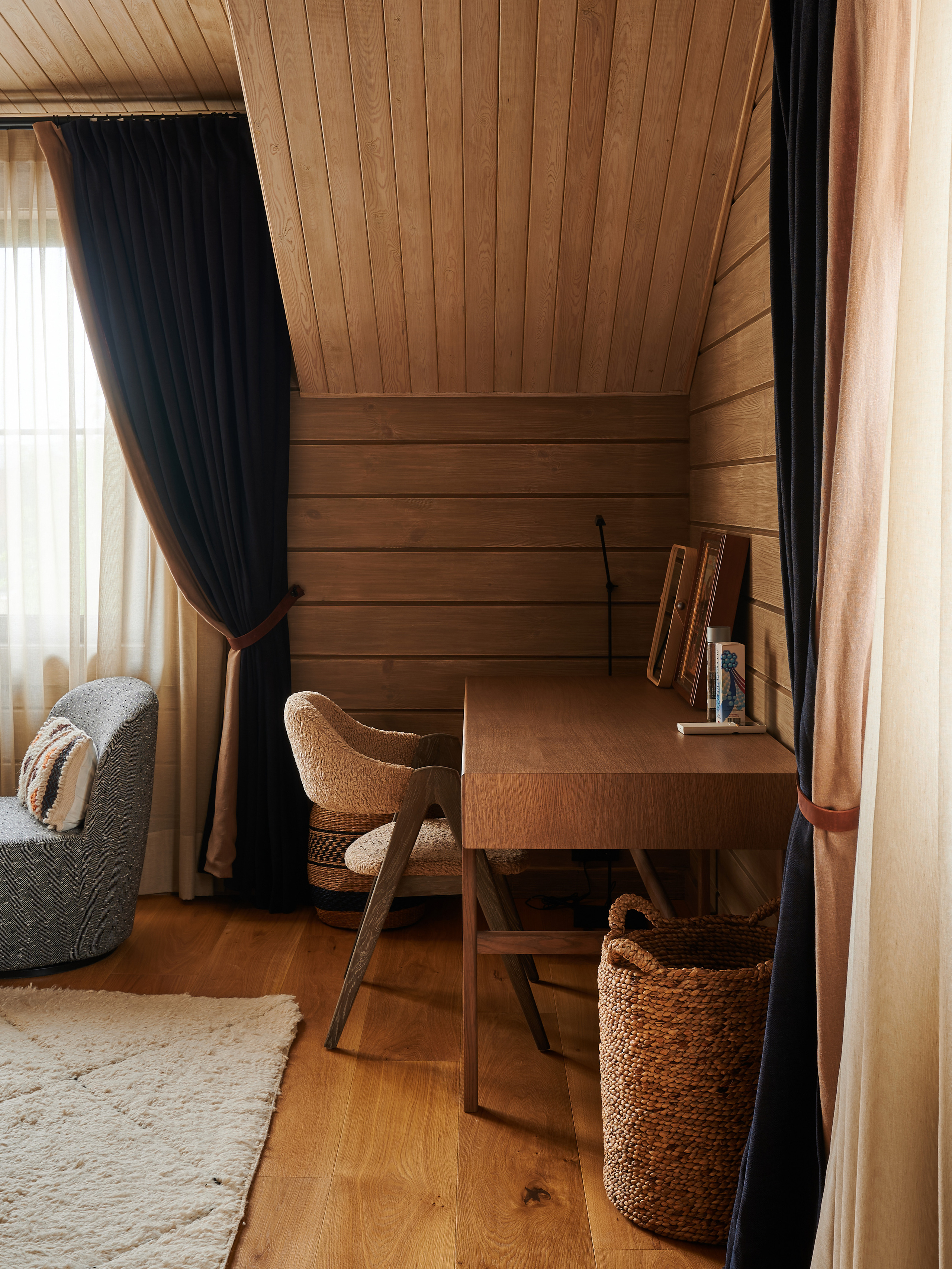 Деревянный дом в МО. Интерьерный фотограф Константин Пырьев