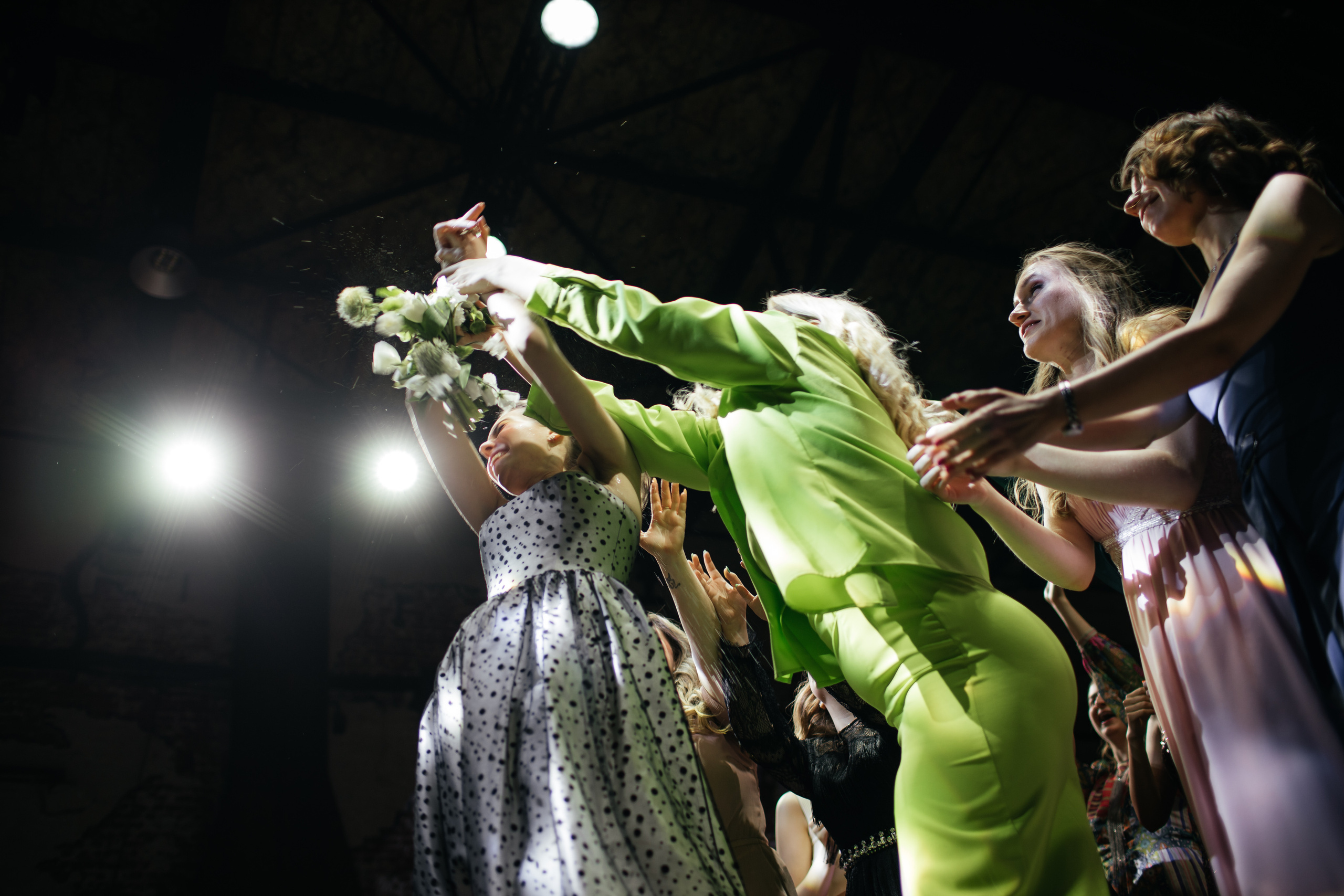 «LOFT HALL». Свадебный и семейный фотограф