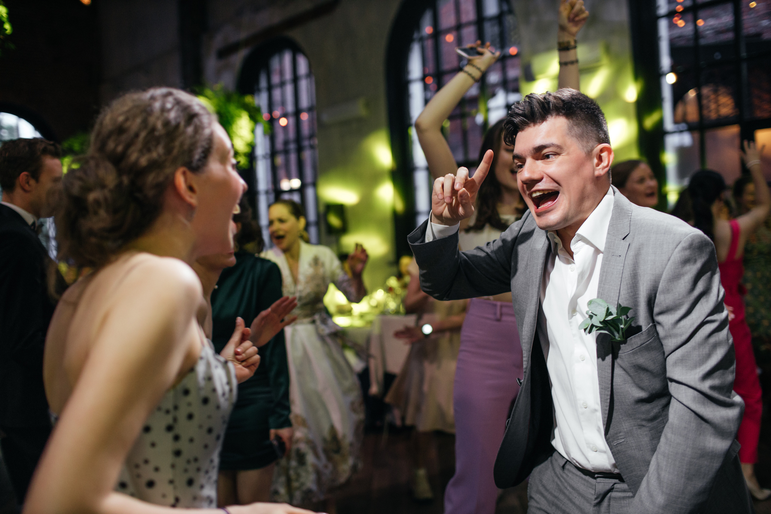 «LOFT HALL». Свадебный и семейный фотограф