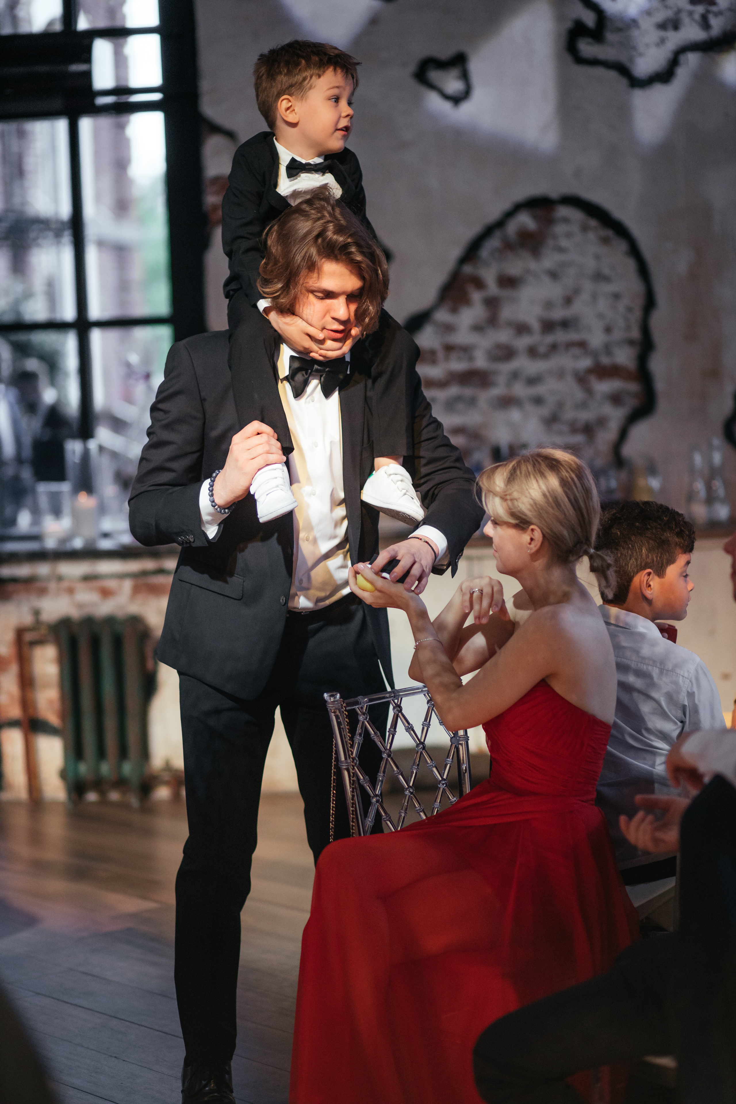 «LOFT HALL». Свадебный и семейный фотограф