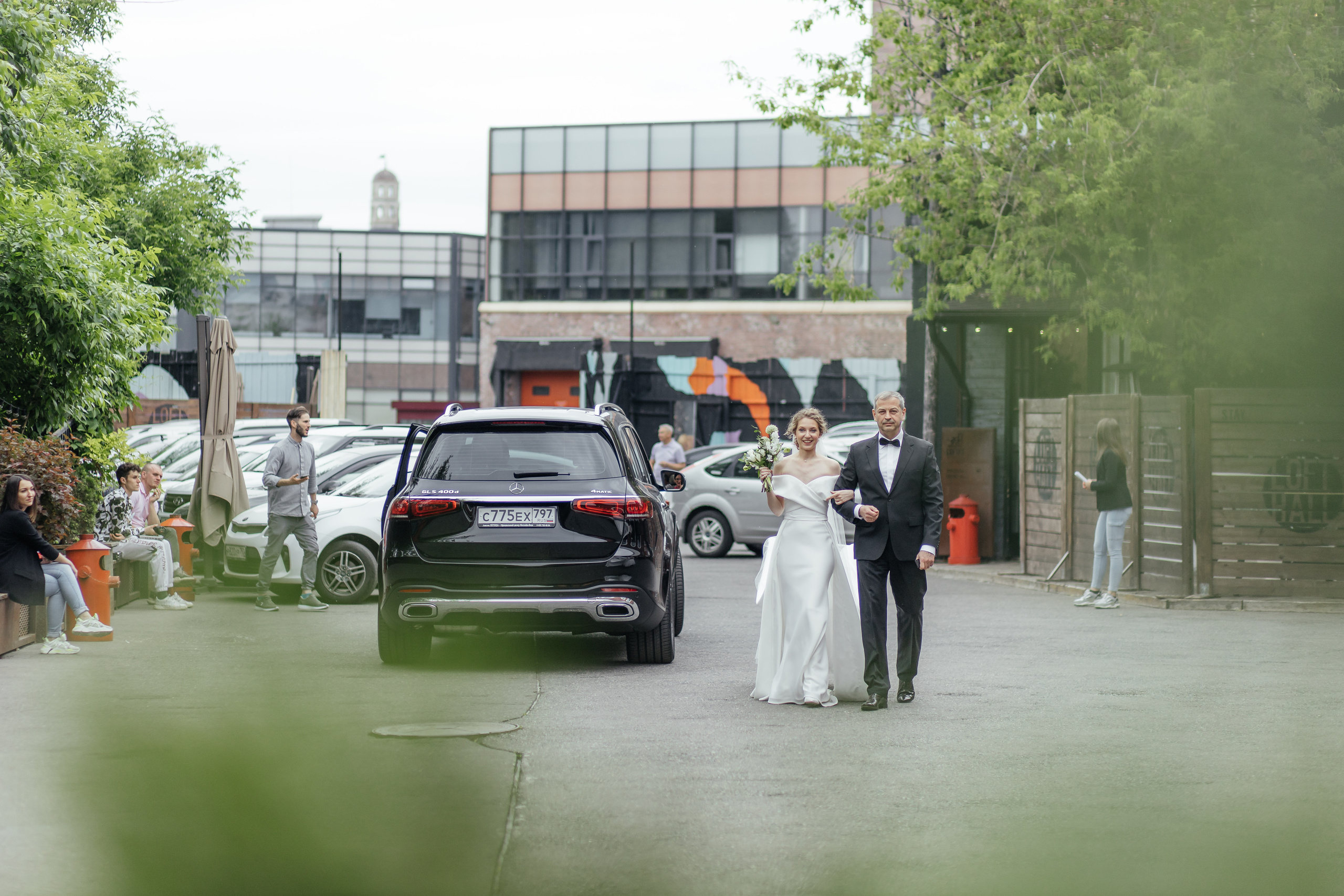 «LOFT HALL». Свадебный и семейный фотограф