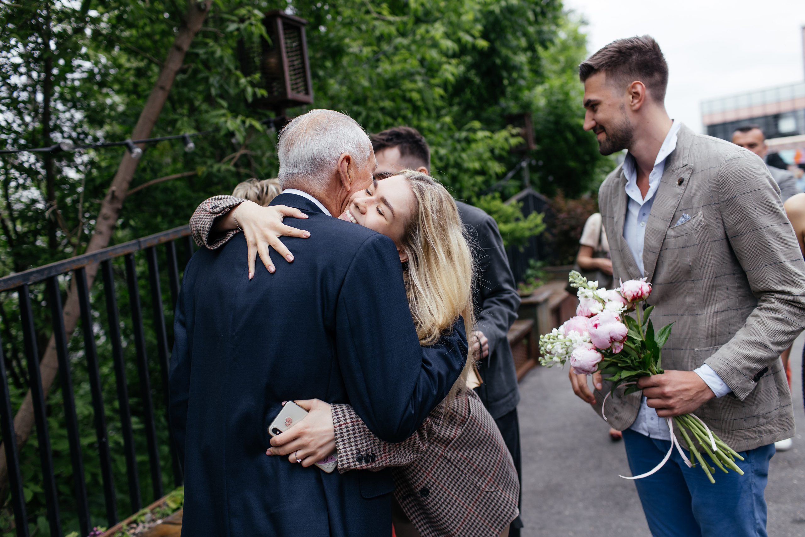 «LOFT HALL». Свадебный и семейный фотограф