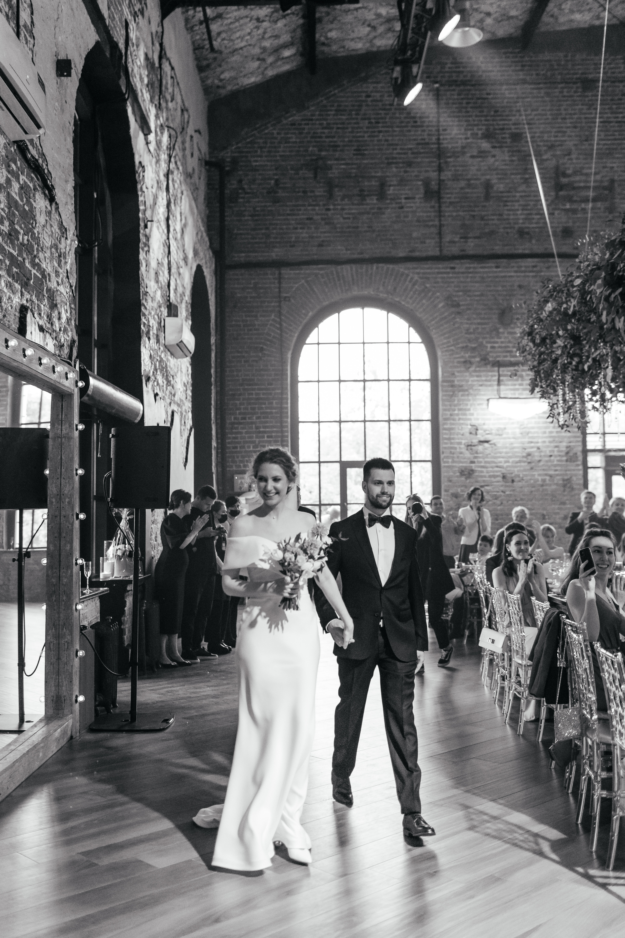 «LOFT HALL». Свадебный и семейный фотограф