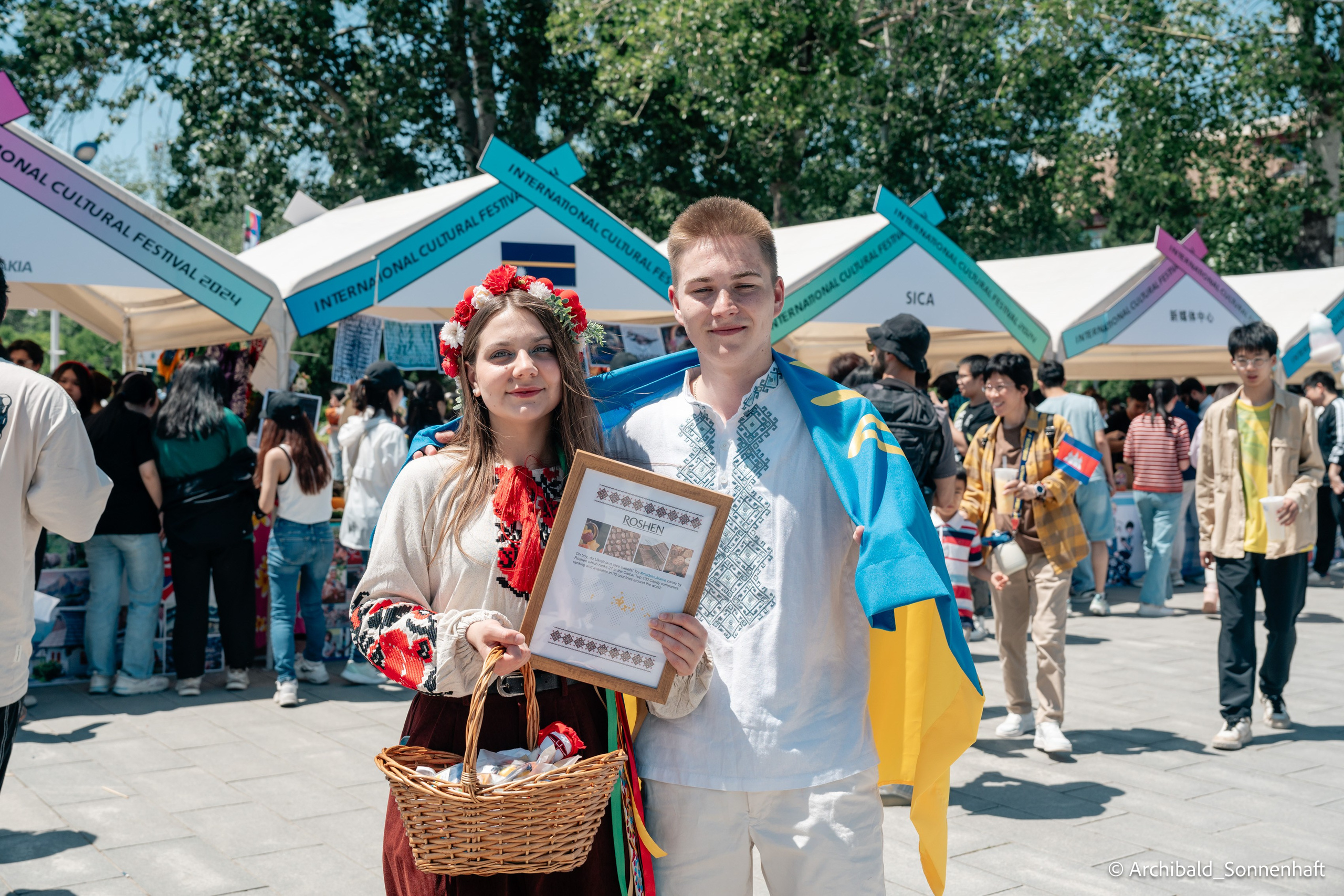 TJU Cultural Festival. Photographer in Guangzhou, China. Archibald Sonnenhaft