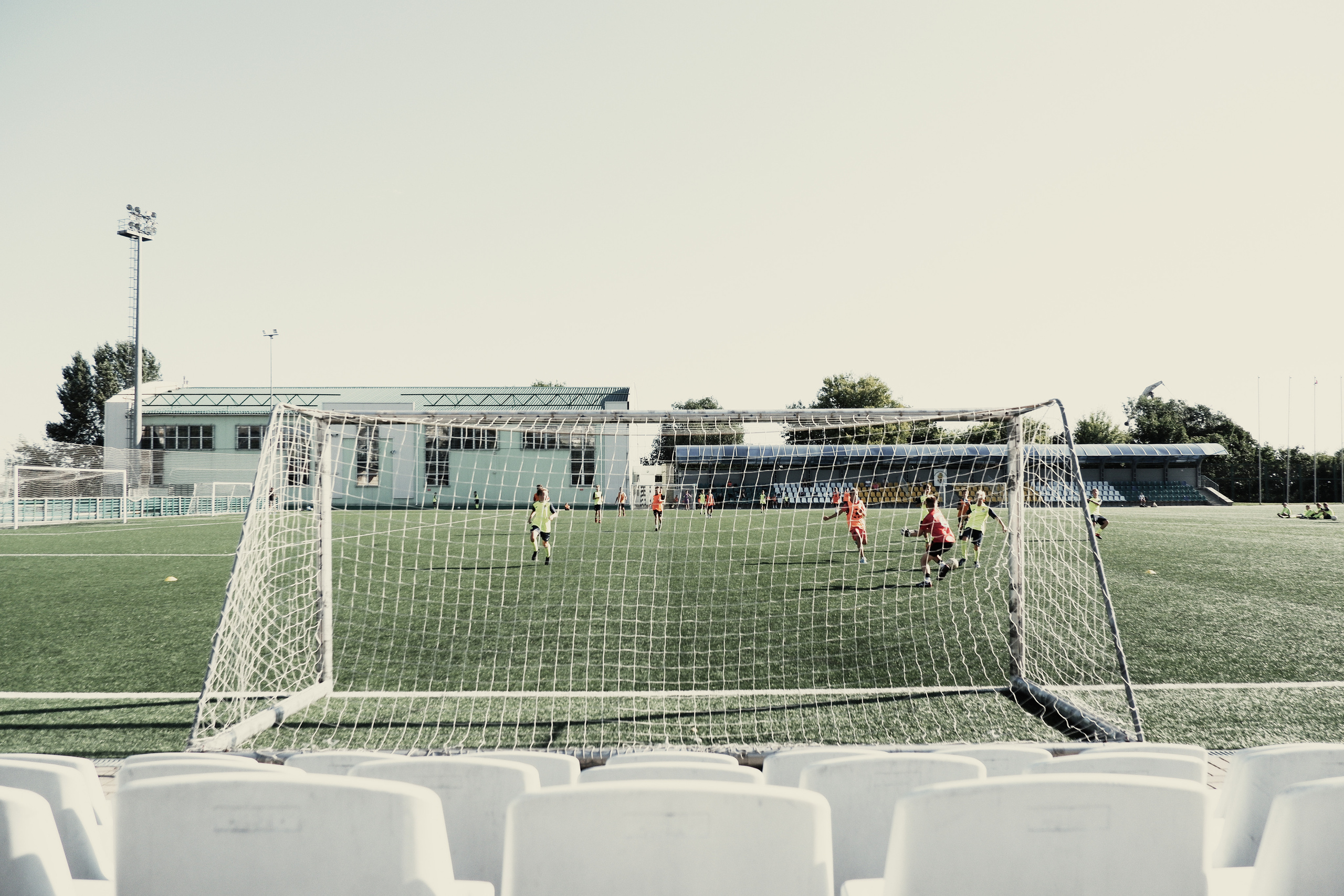 Тренировка юных футболистов. Фотограф (photographer) Lischinski Vitaliy