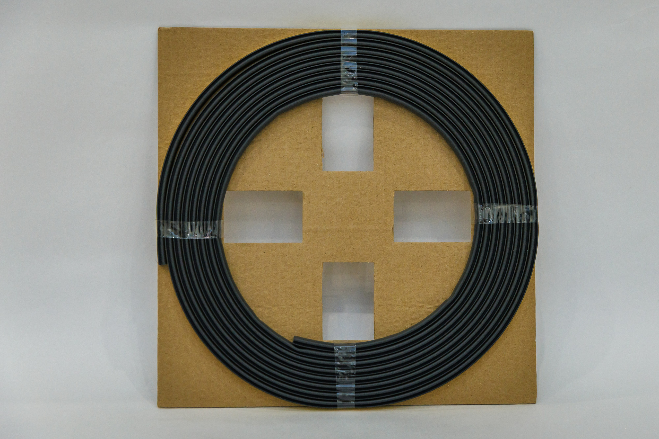 Уплотнители для металлических и деревянных дверей. Производство уплотнителей