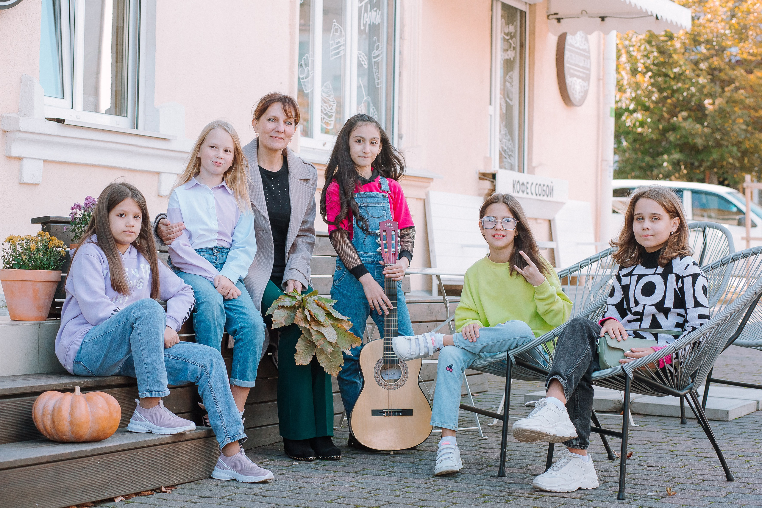 Начальная школа_ сквер Черняховского / Парк Фрунзе. Выпускные альбомы Натальи Бутко: Новороссийск, Анапа, Геленджик