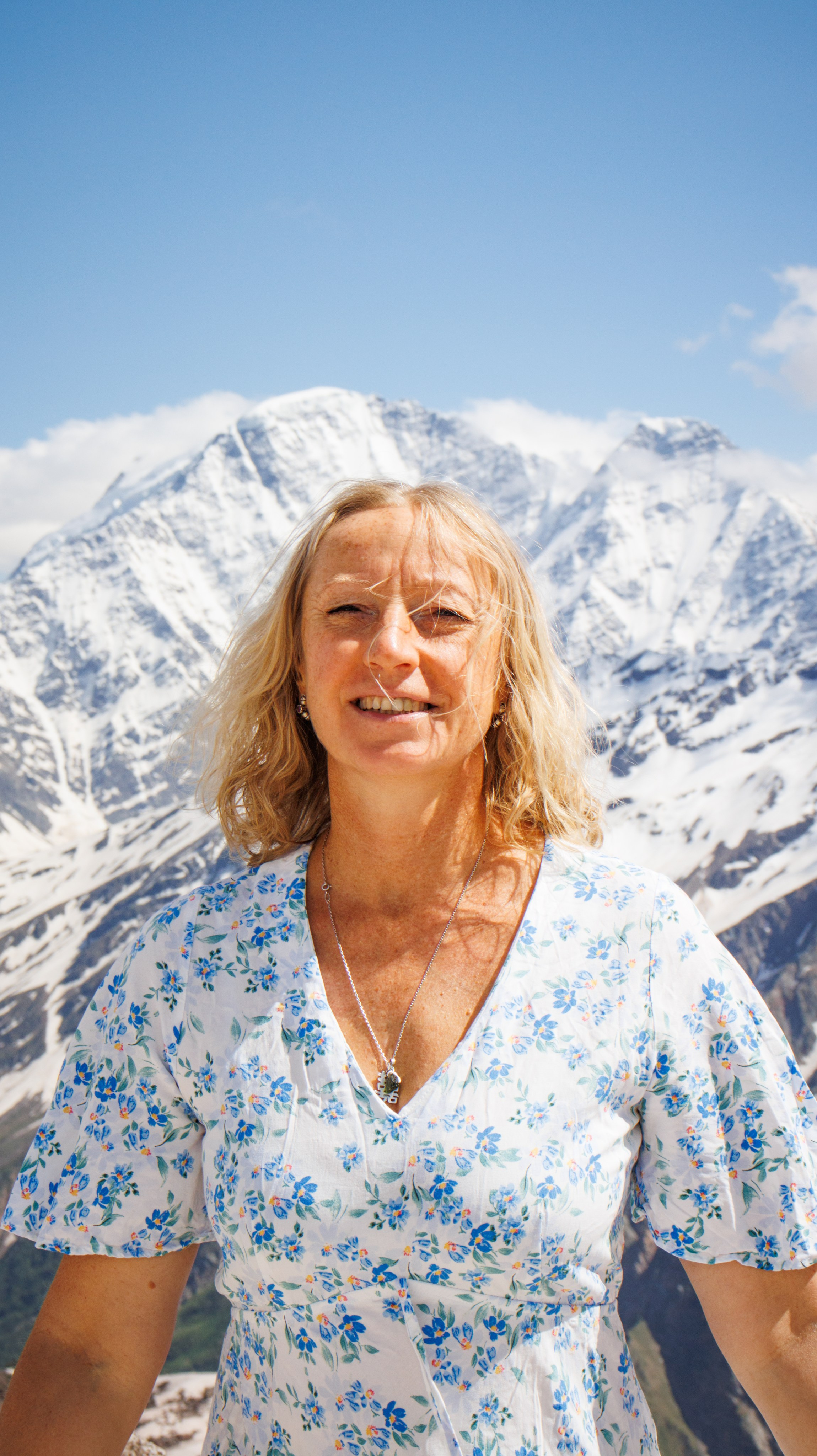 Портретка. Фотограф на трекинг и восхождение Эльбрус, Приэльбрусье. Елизавета Бобок