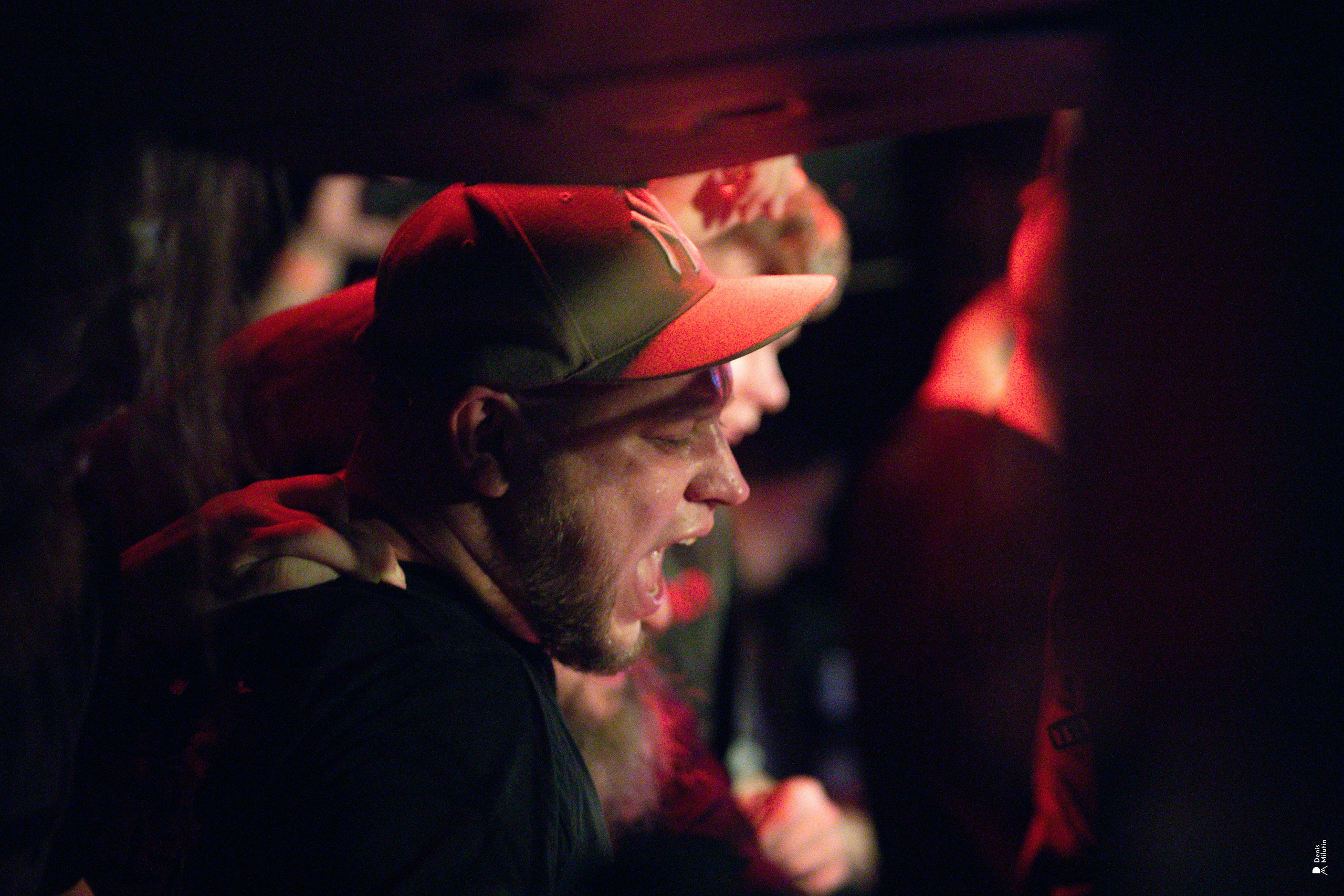 Рядом Ассенизаторы. Портретный фотограф Денис Милютин