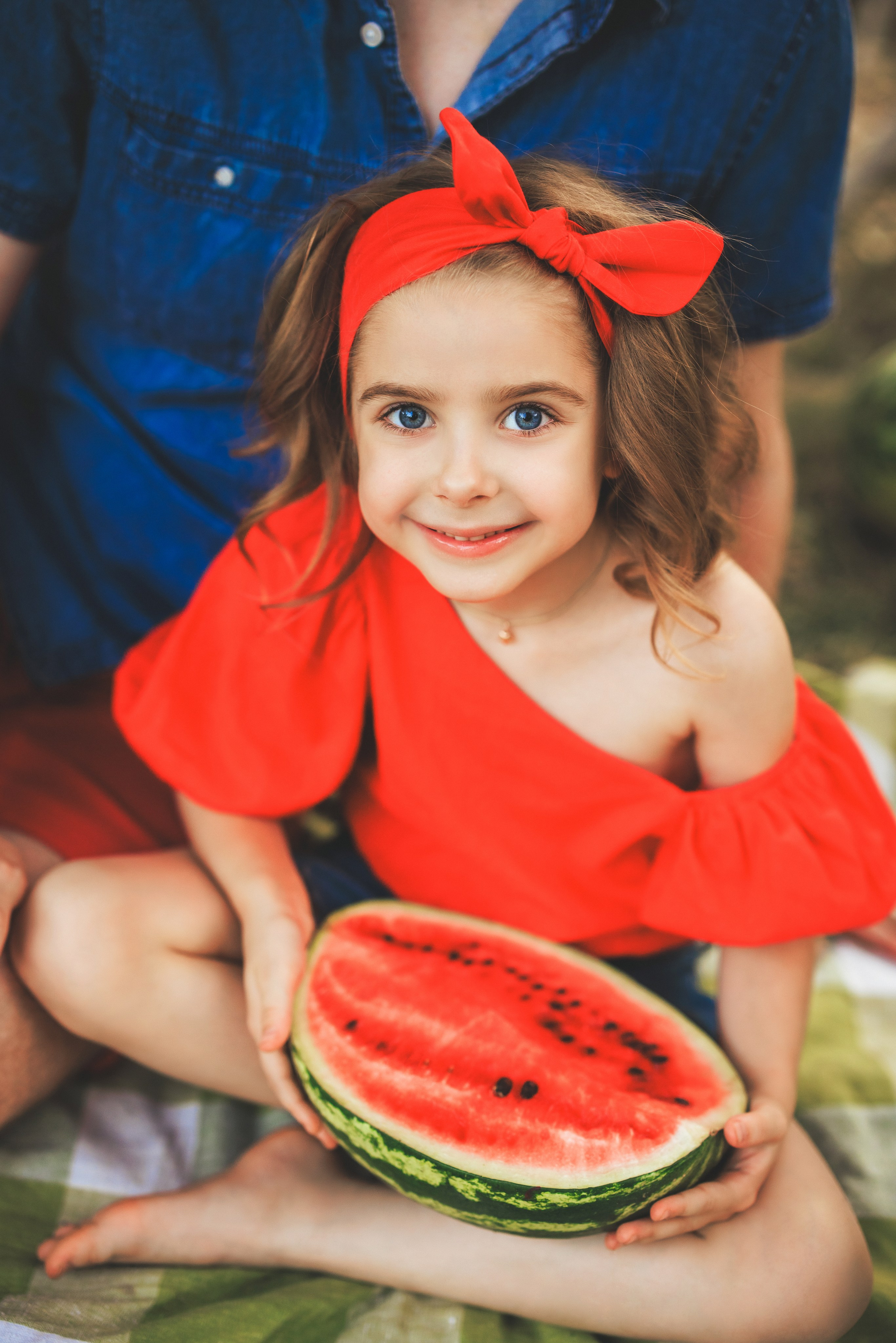 Летняя фотосессия с арбузами и ретро автомобилем. Семейный и детский фотограф в Краснодаре Анна Трашкова