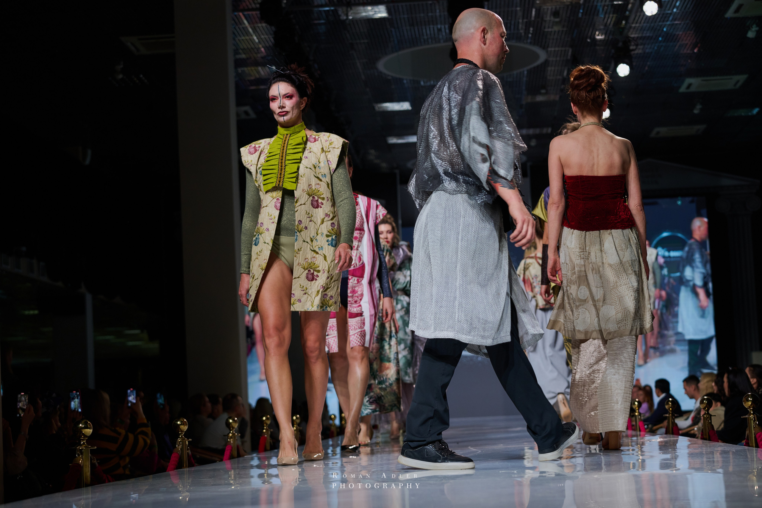 ESTET FASHION WEEK ВЕСНА — 2025. Фотограф Роман Адлер