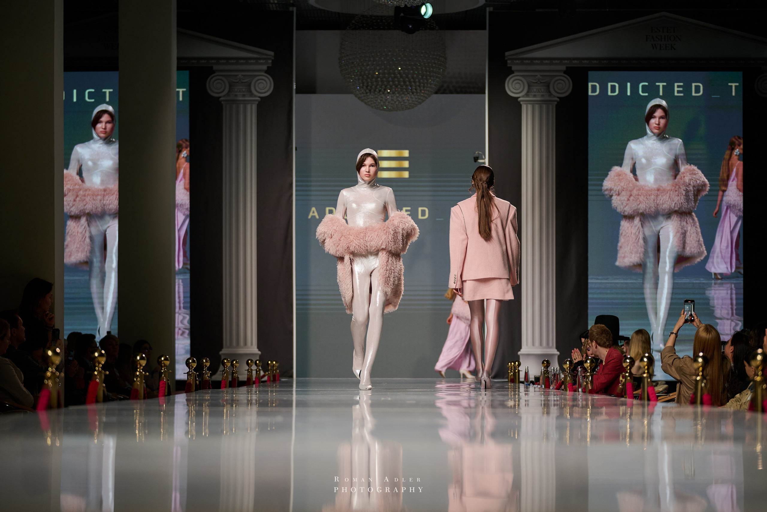 ESTET FASHION WEEK ВЕСНА — 2025. Фотограф Роман Адлер