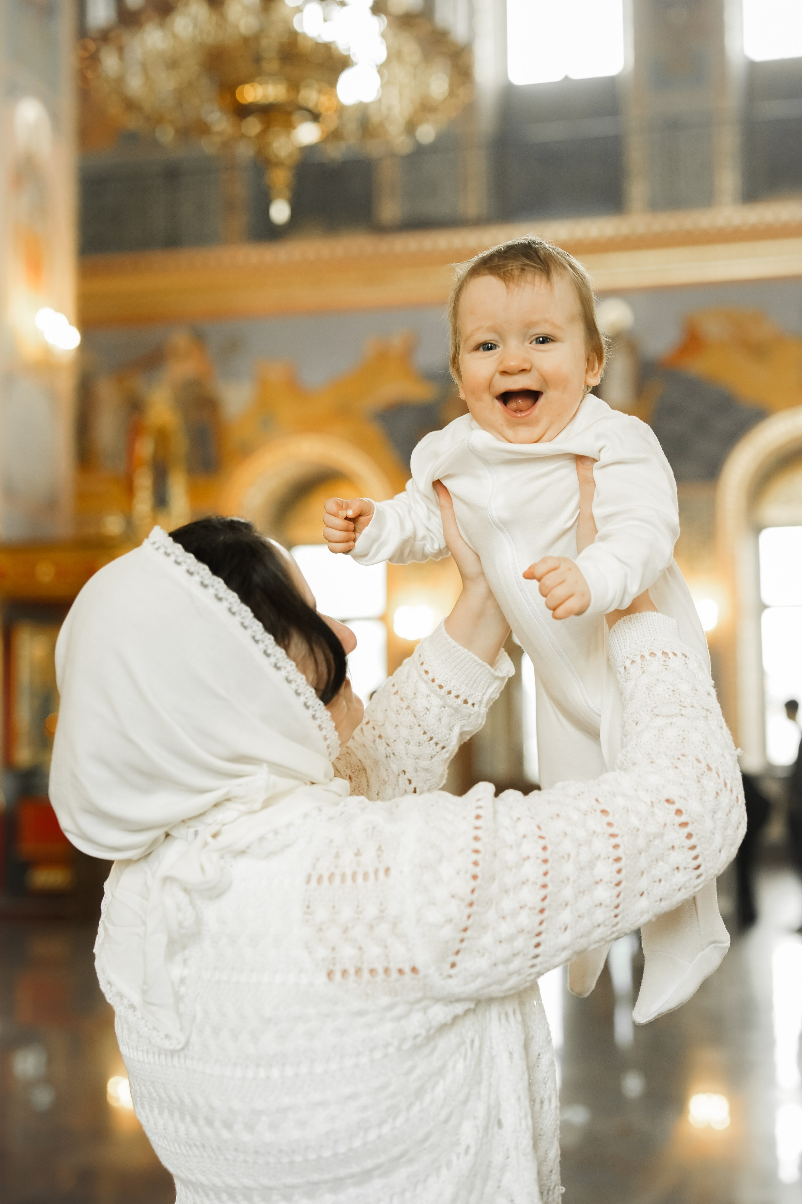 Крещение Василисы Храм Георгия Всеволодовича. Фотограф на крещение и венчание в Нижнем Новгороде.Свадебный Фотограф