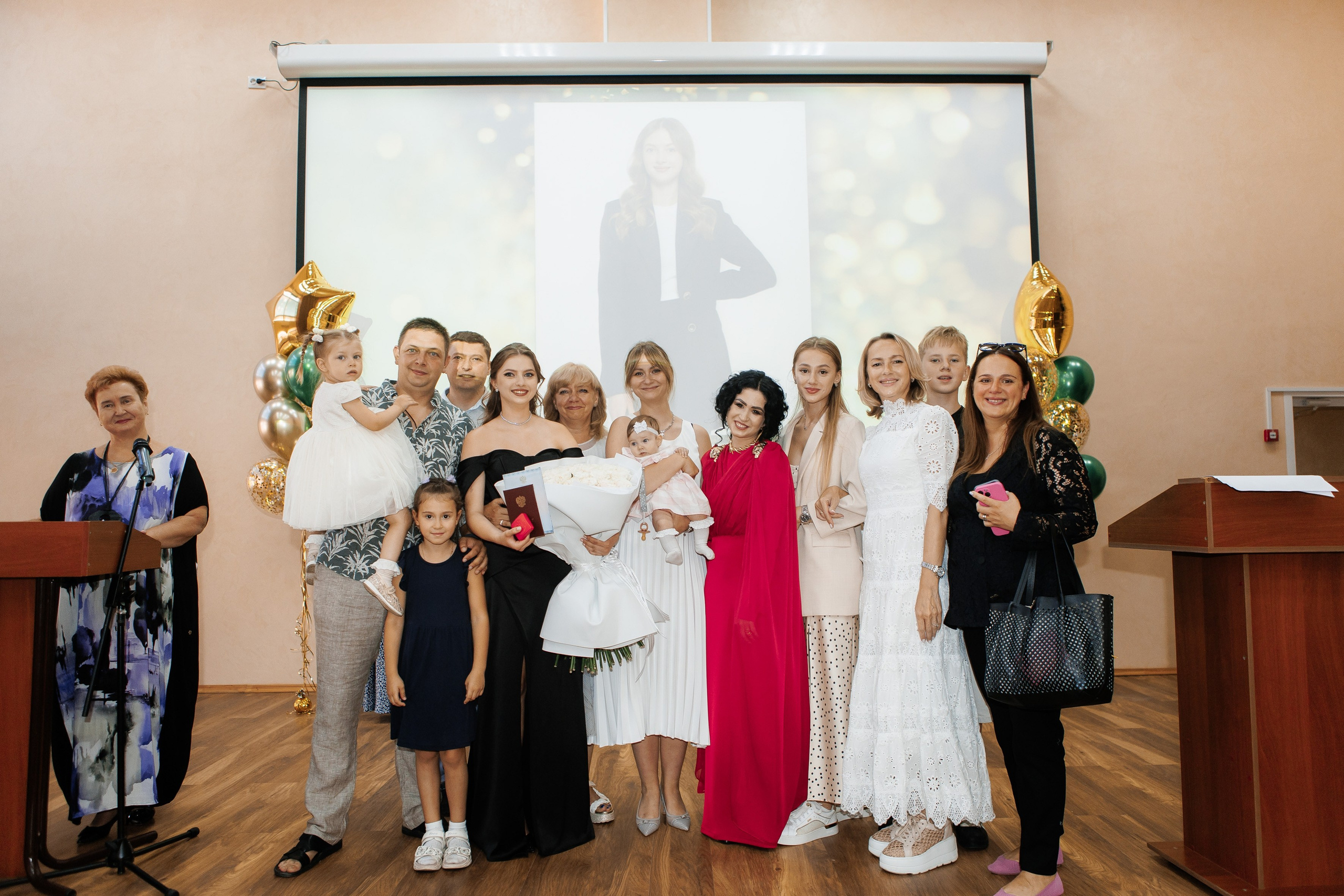 Выпускной Гимназия 12 2024 г. Свадебный и портретный Фотограф в Липецке Дмитрий Котюков